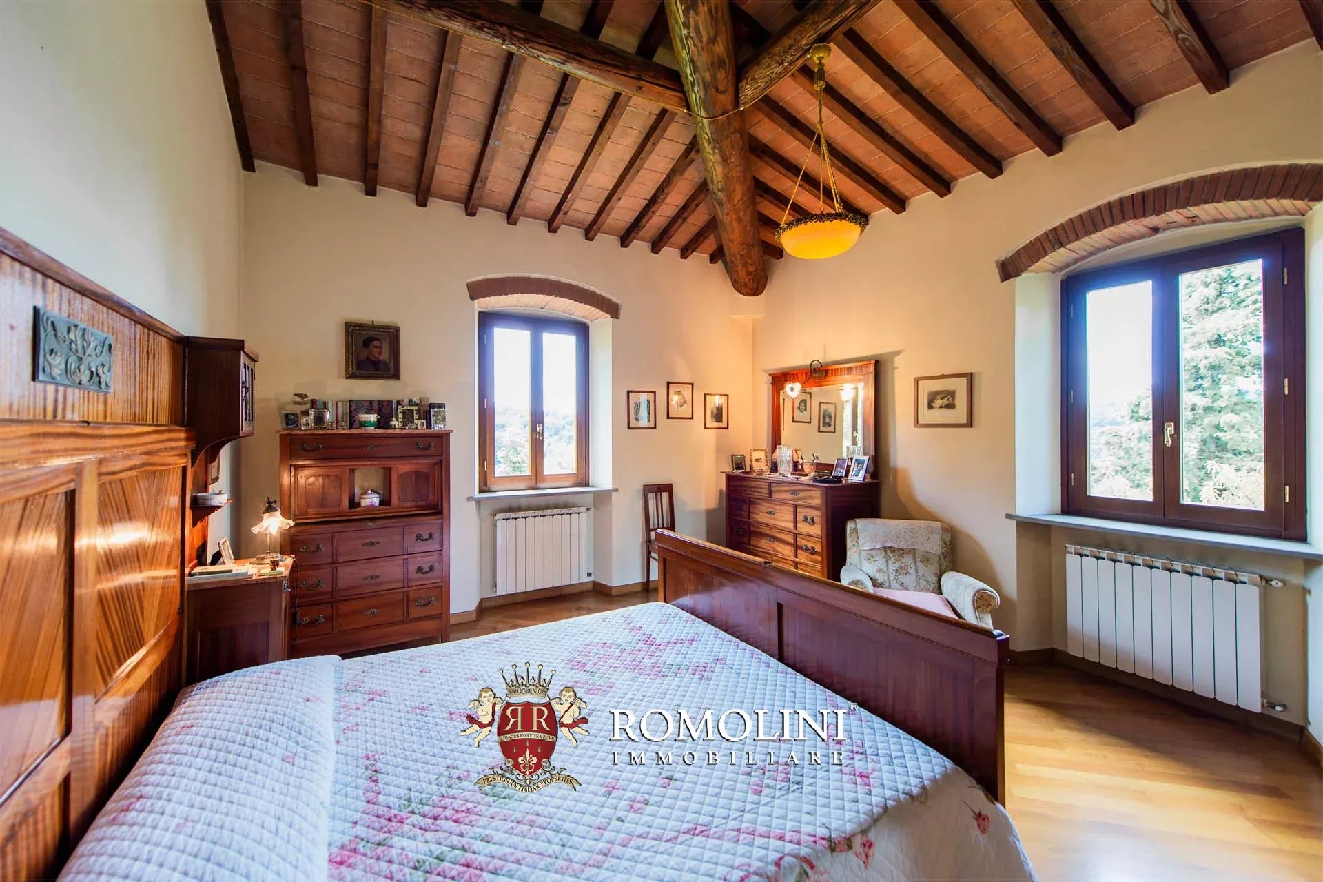 6 Bedroom Villa/Townhouse's Image 35