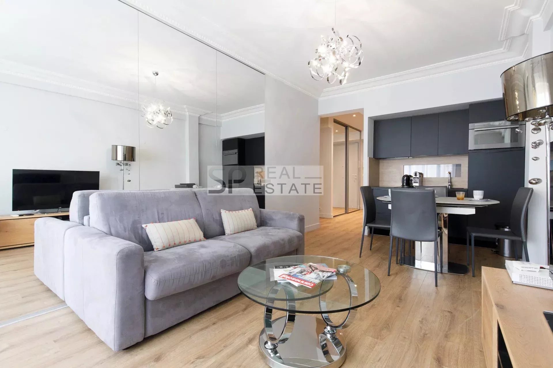 Agence immobilière de 