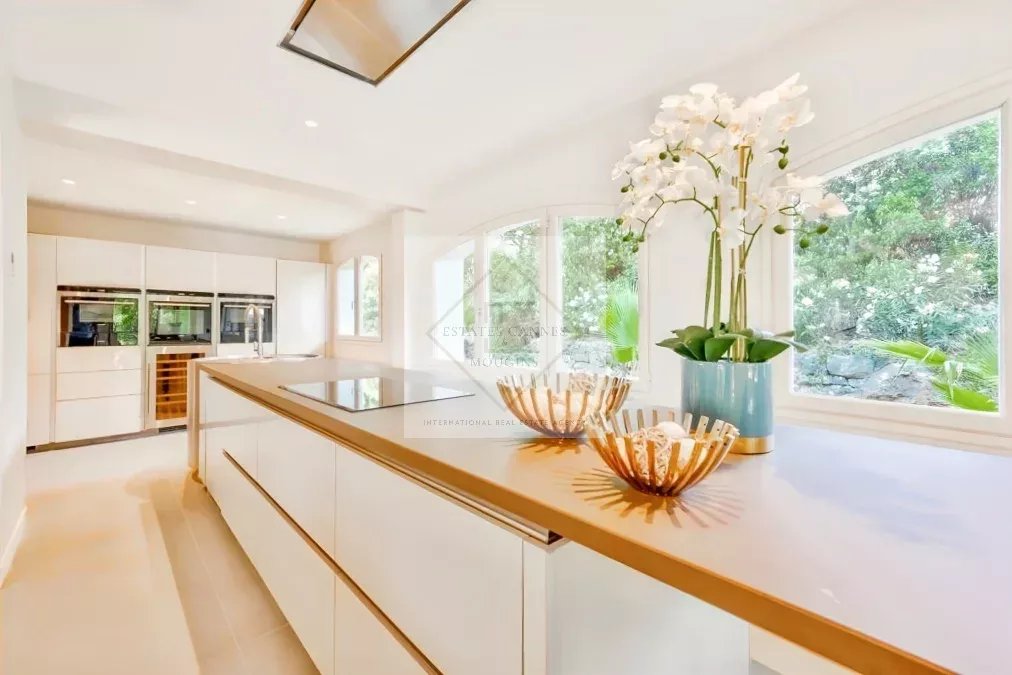 Superbe villa neuve de style provençal – Vue panoramique & intimité absolue — photo 9
