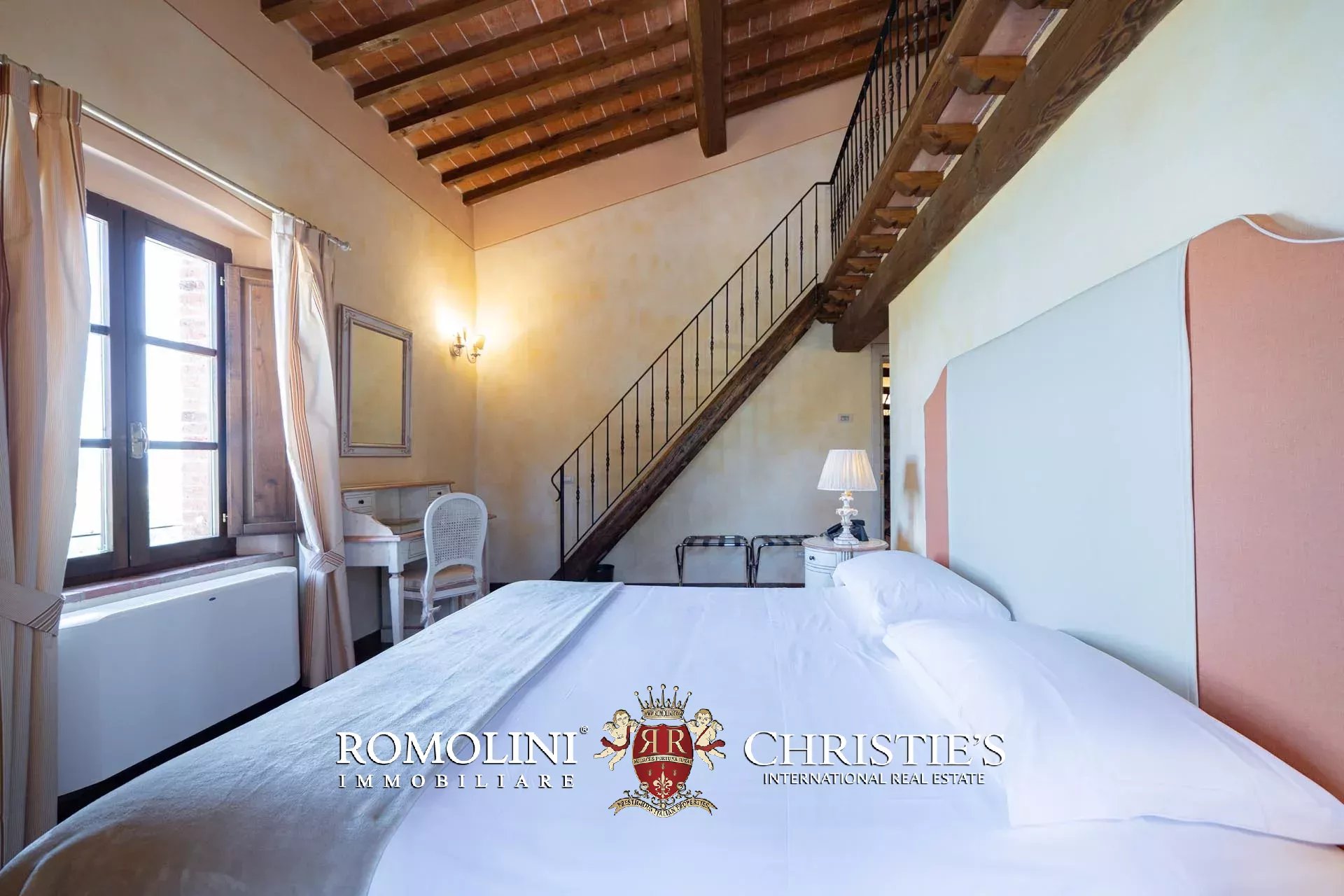 14 Bedroom Villa/Townhouse's Image 87