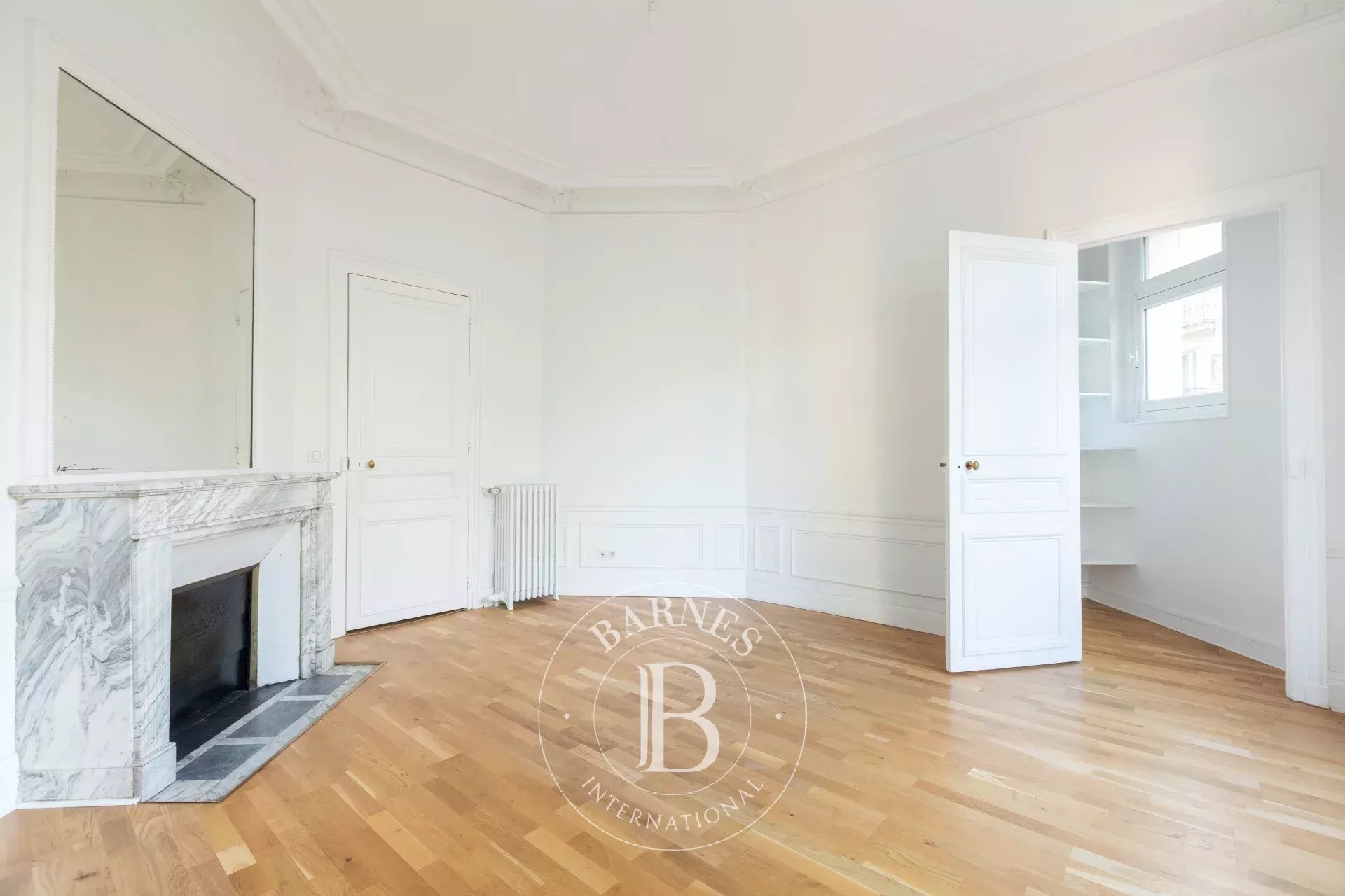 Daire Paris 8ème - picture 11