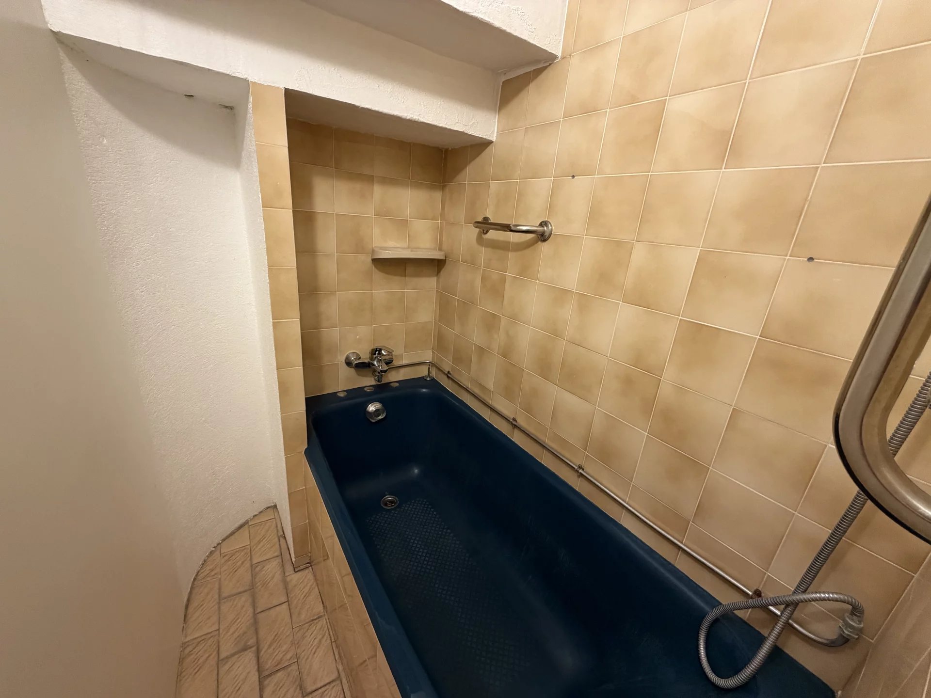 Charming village house with upper terrace with great views - SEILLANS