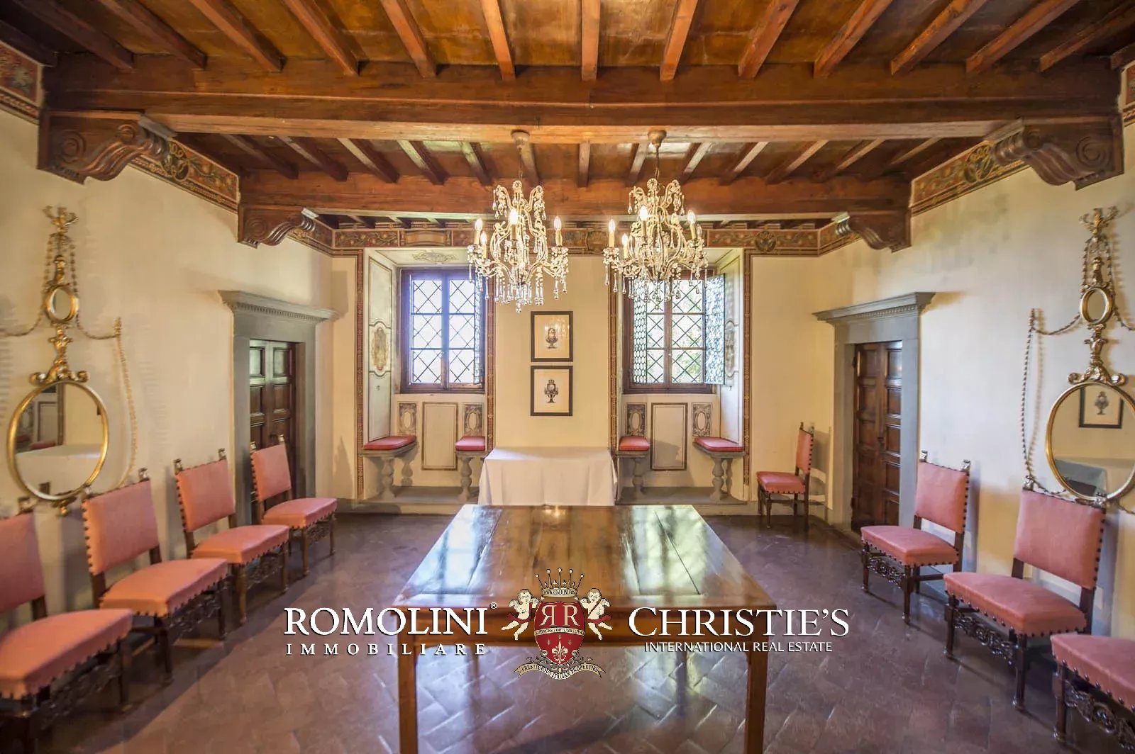 LUXURY HISTORICAL VILLA FOR SALE IN RADDA IN CHIANTI, TUSCANY