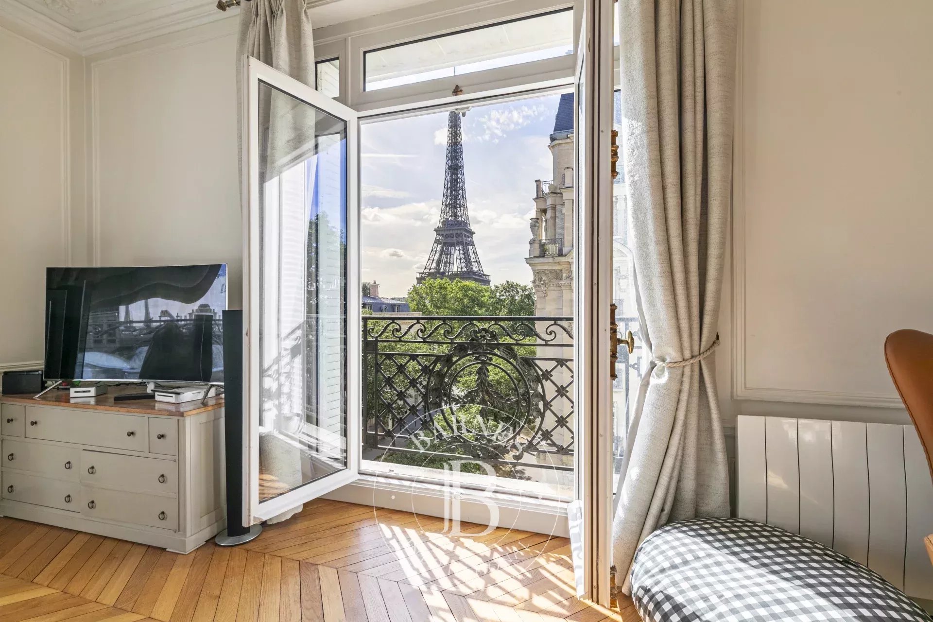 Appartement Paris 75007  -  ref 87100683 (picture 3)