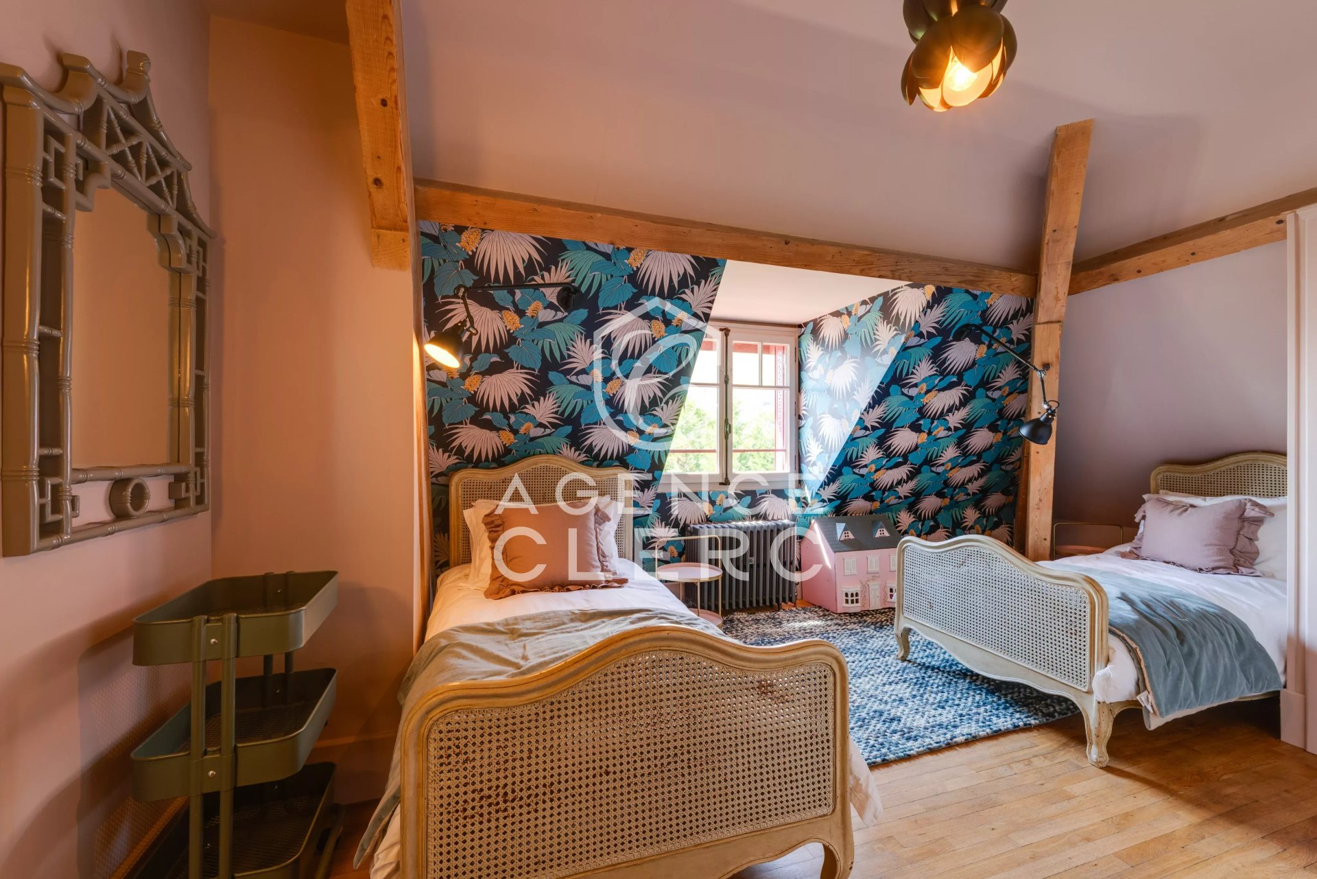 10 Bedroom Villa/Townhouse's Image 16
