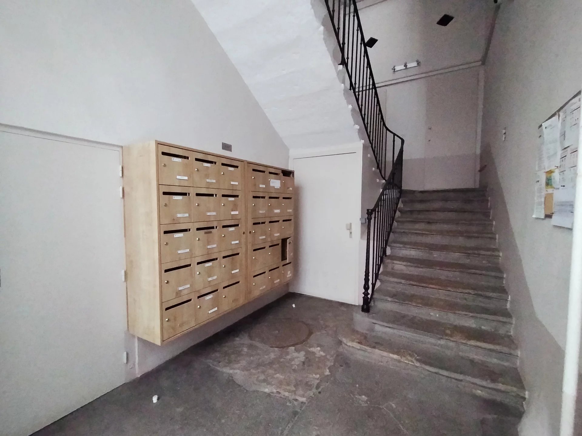 86190932 Location Lyon 6ème