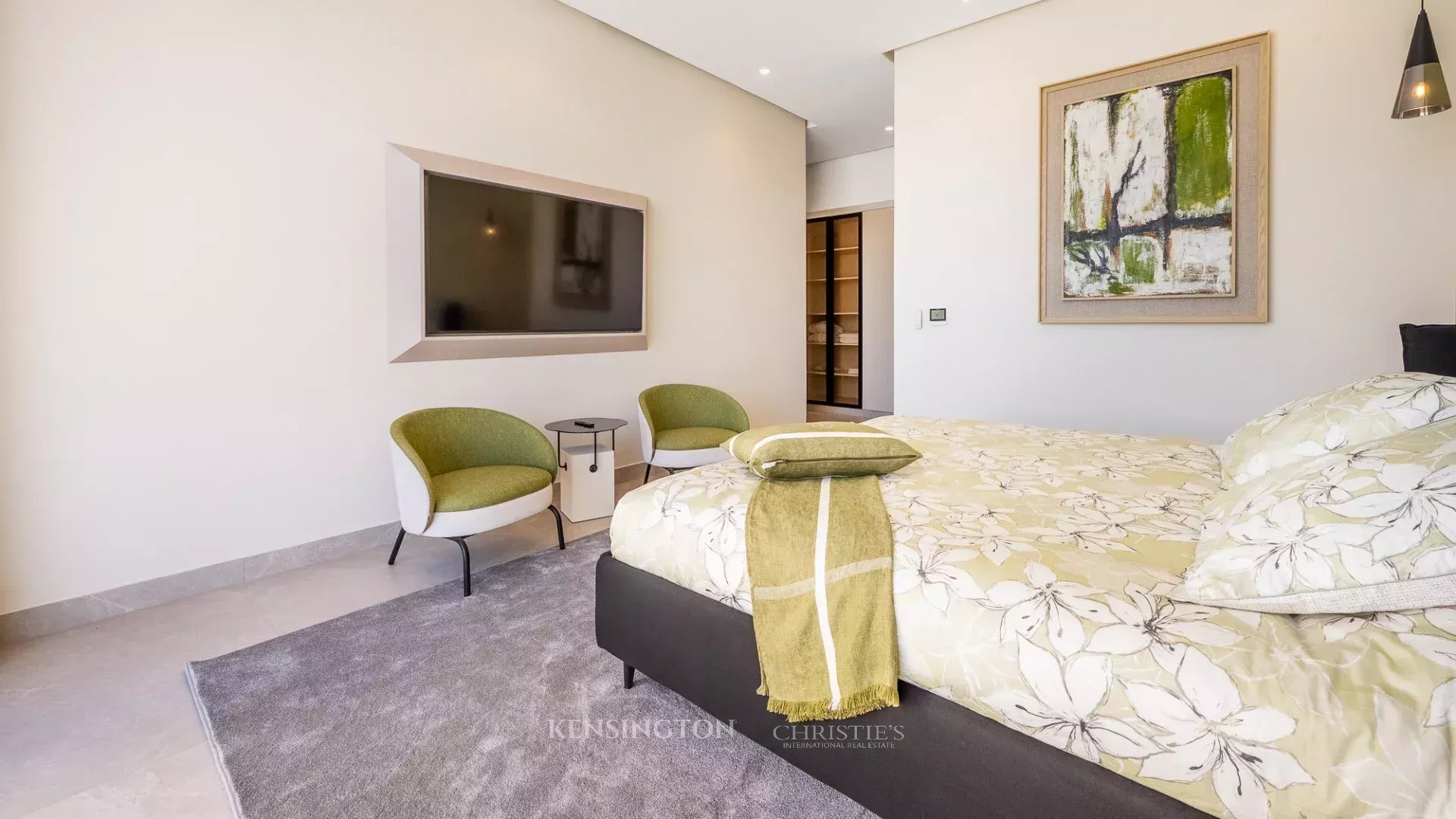 8 Bedroom Villa/Townhouse's Image 62