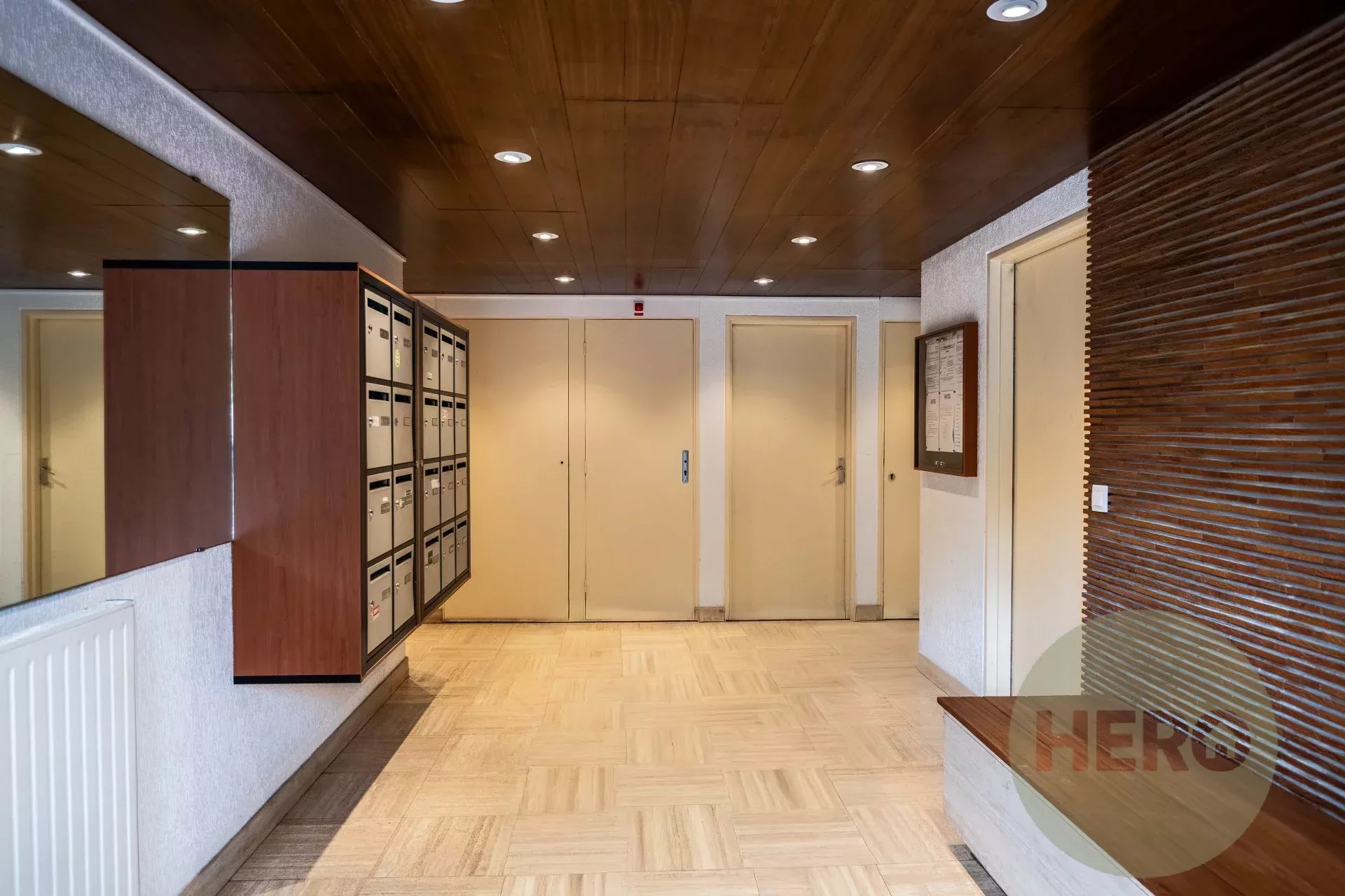 STUDIO de 25 m2 PLAISIR VILLAGE