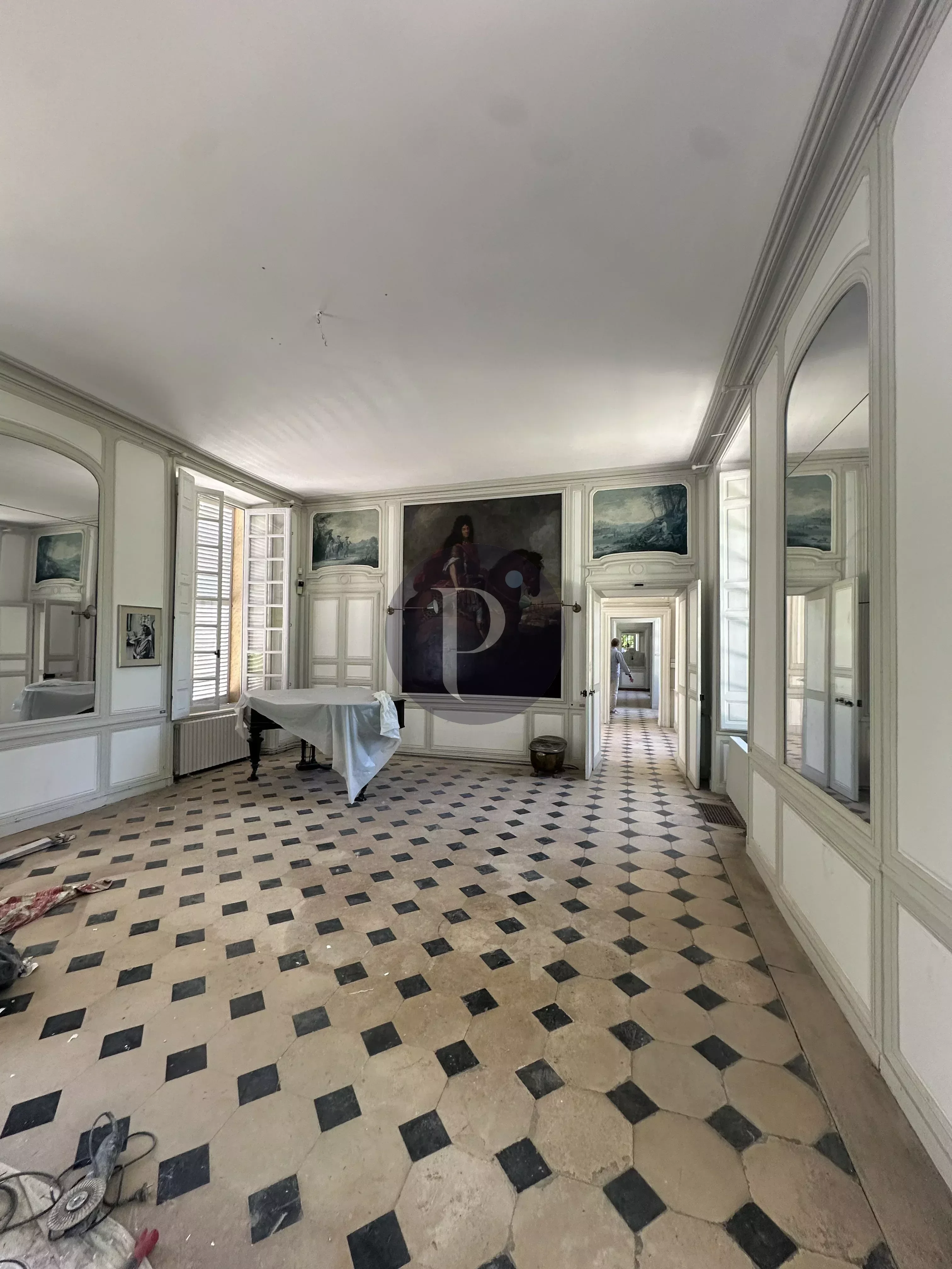 location-maison-8-pieces-verrieres-le-buisson-87104583