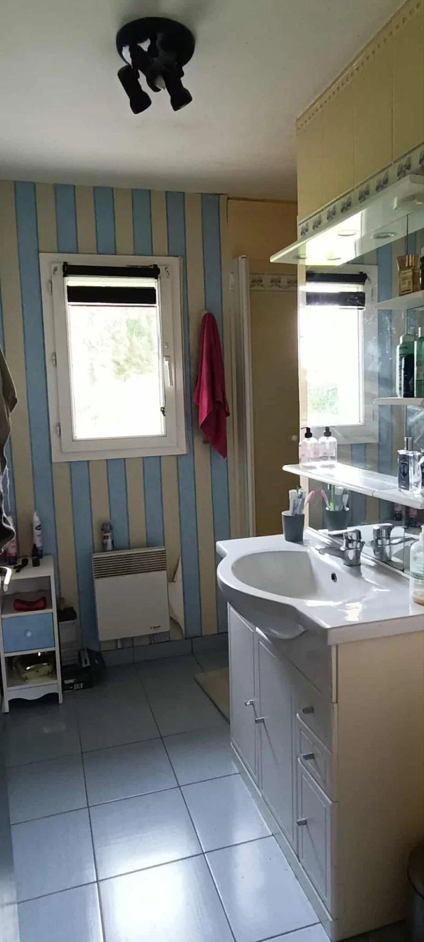 MAISON FAMILIALE À CLÉGUÉREC AVEC GRAND JARDIN - CLÉGUÉREC — photo 11