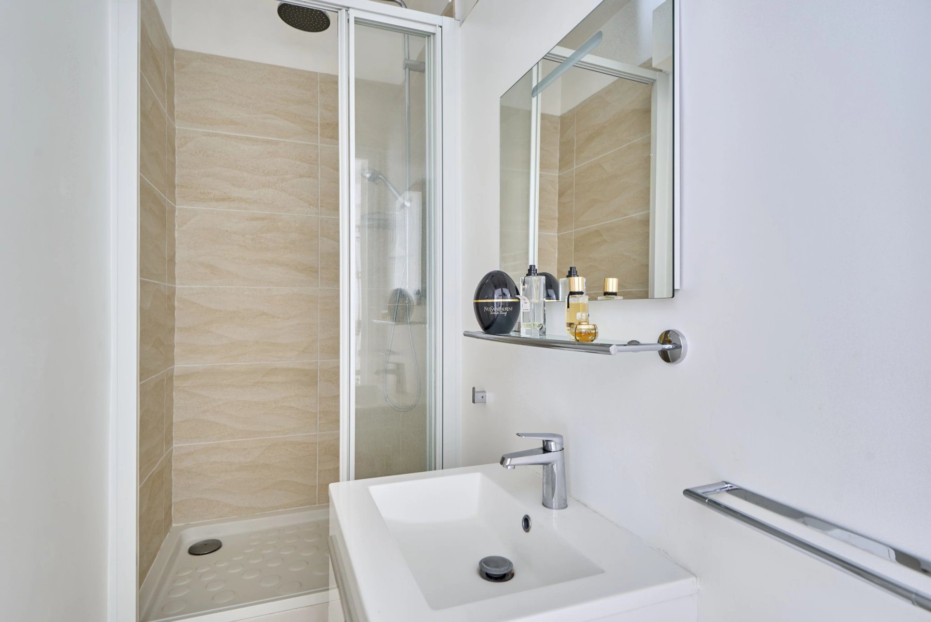 1 Bedroom Apartment/Flat's Image 7
