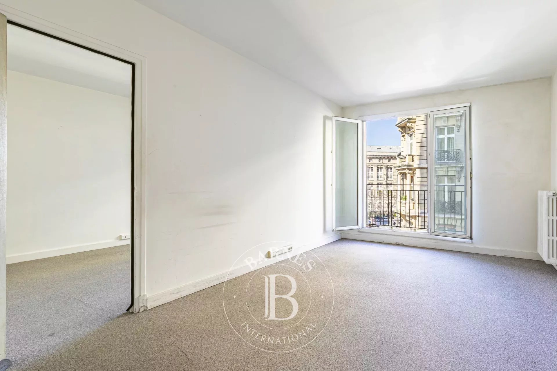 Paris 6 - Raspail/Assas - Family apartment 225,46 m²- open view - 4/5 bedrooms - to renovate - picture 8