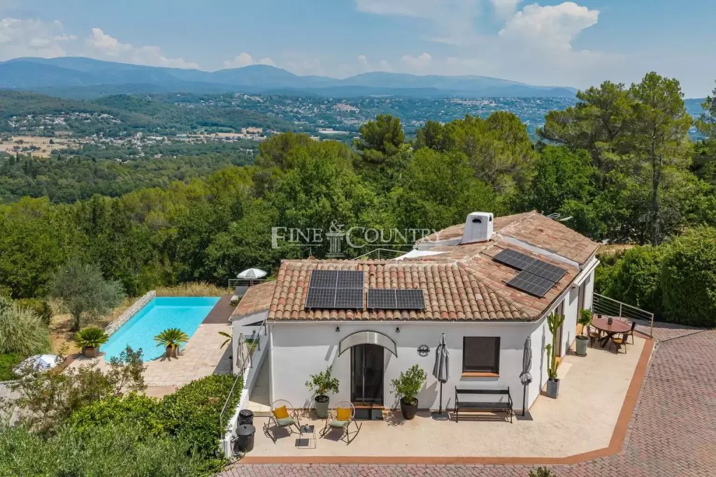 Villa for sale in Tourrettes — Villa for sale in Tourrettes with panoramic view