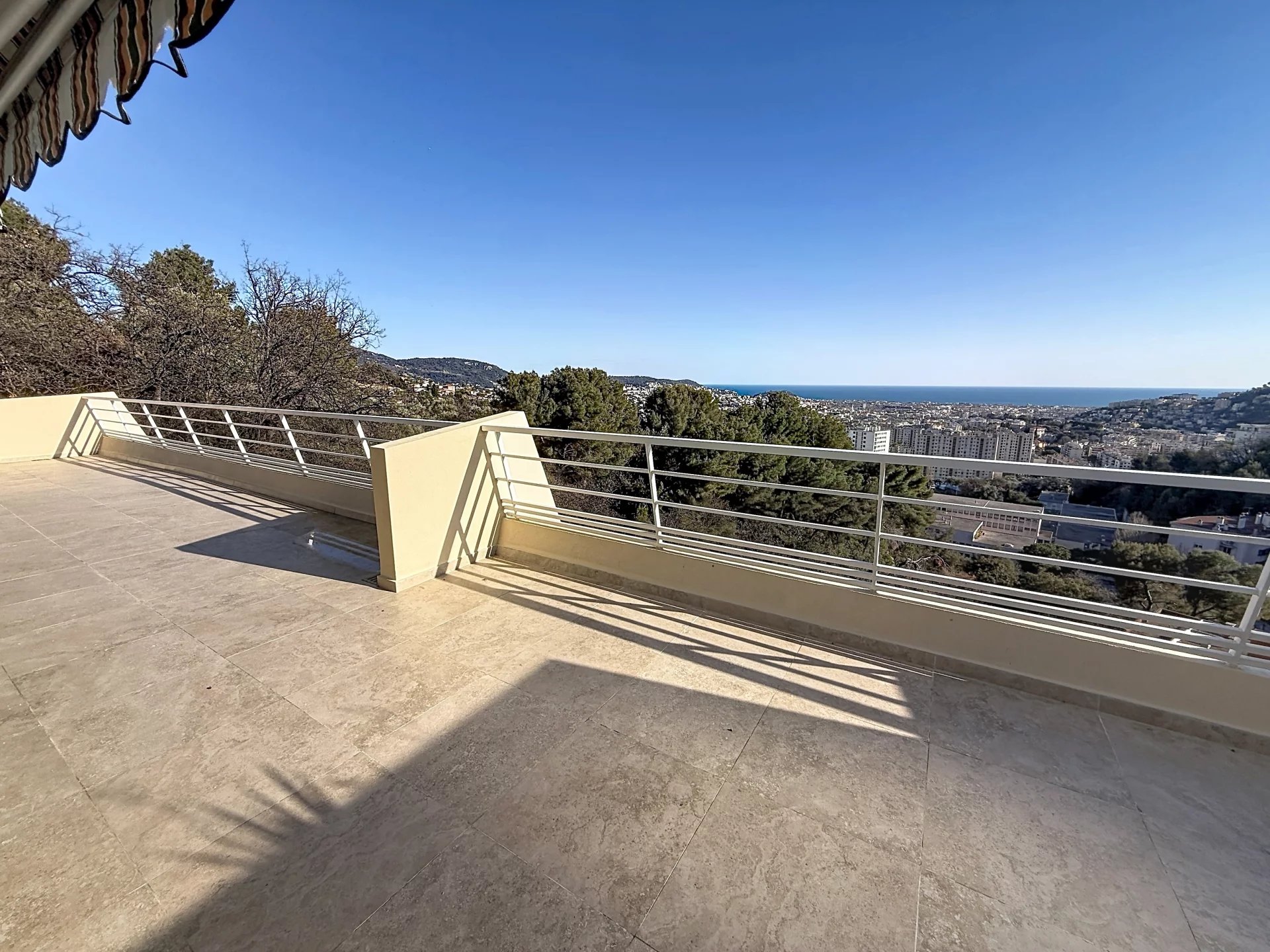 Nice Gairaut - Dernier étage Appartement/Villa avec terrasse et vue mer