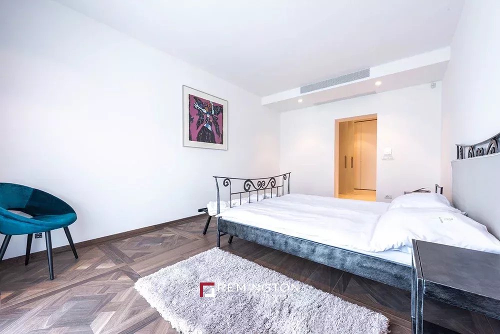 5 Bedroom Villa/Townhouse's Image 13