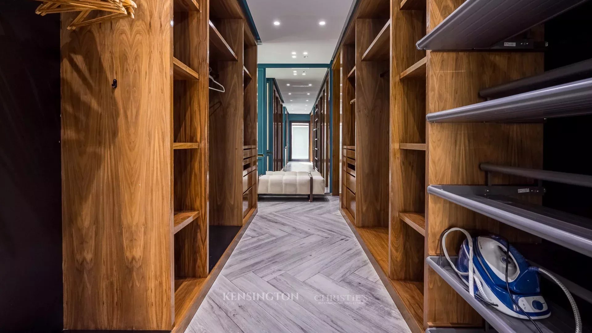 5 Bedroom Villa/Townhouse's Image 26