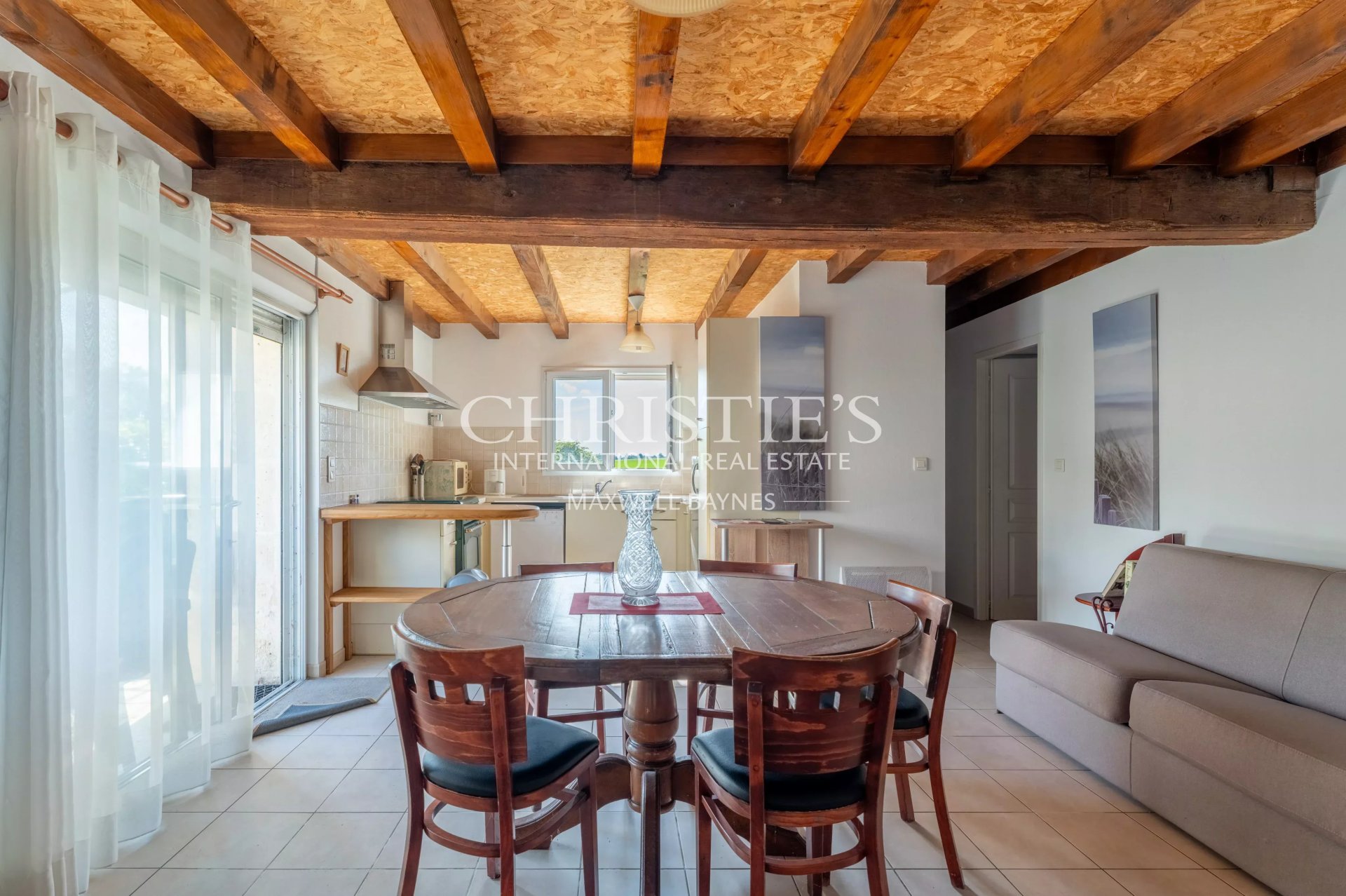 13 Bedroom Villa/Townhouse's Image 33