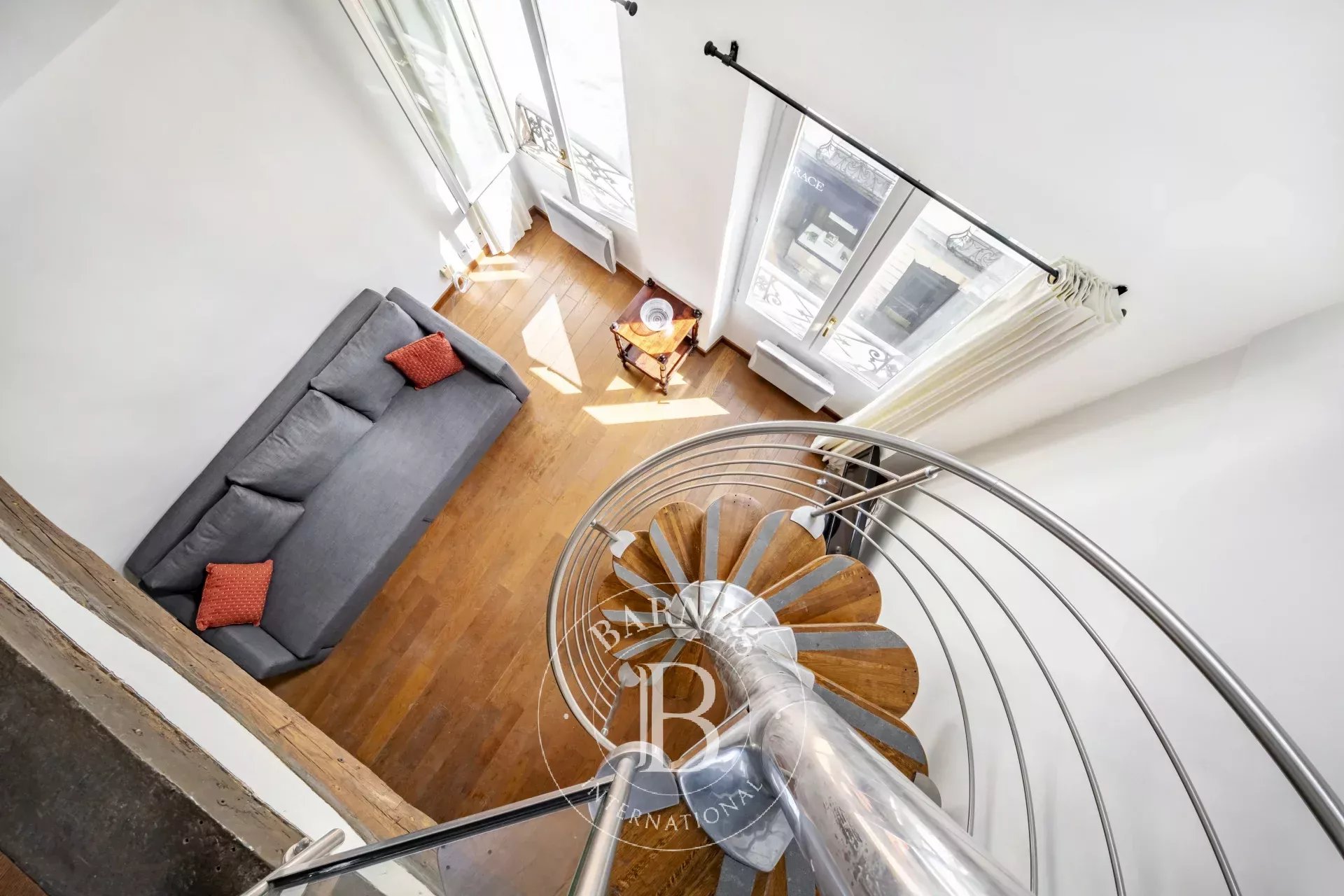 Daire Paris 3ème - picture 5