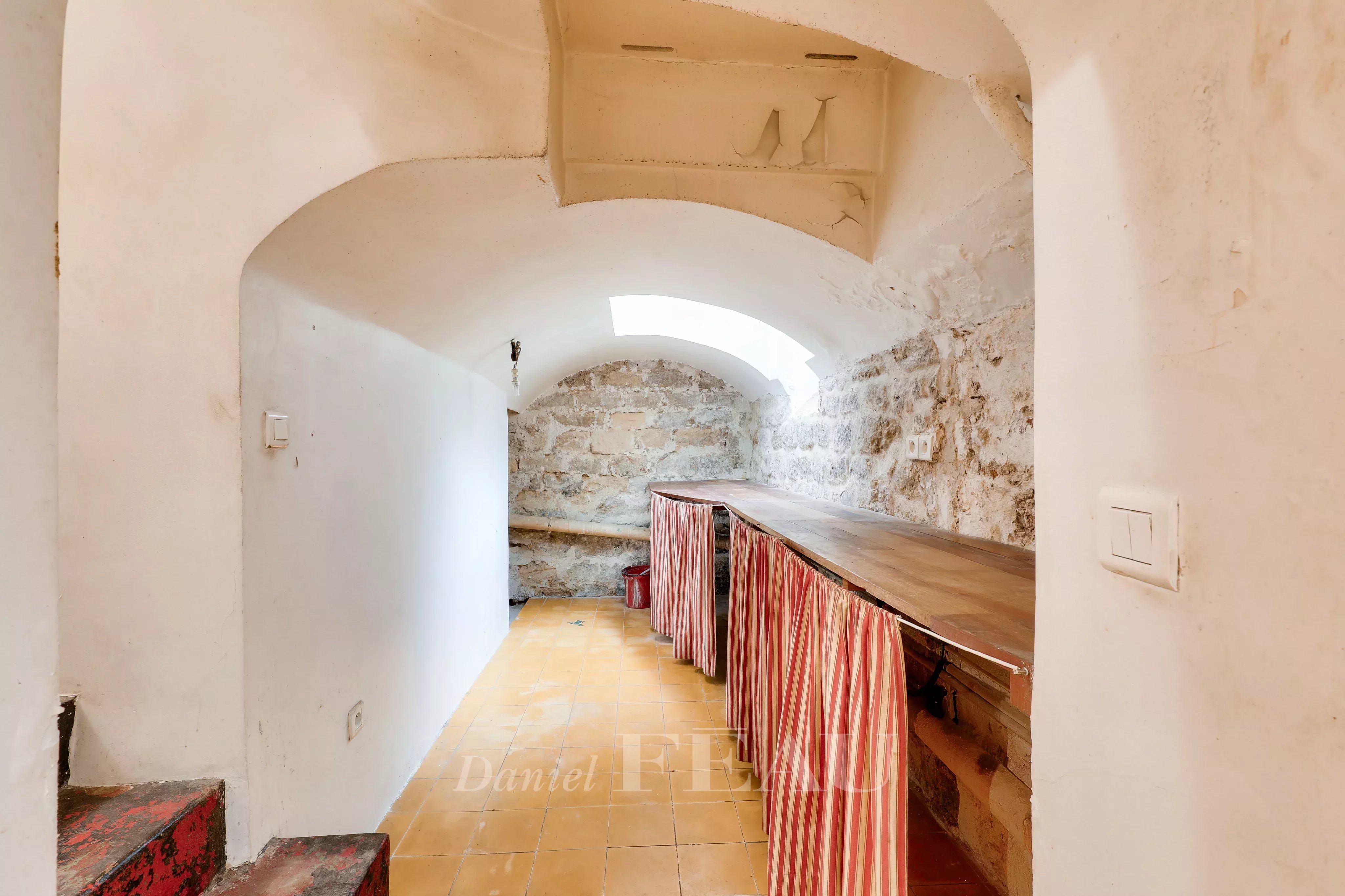 Sale House Paris 12th