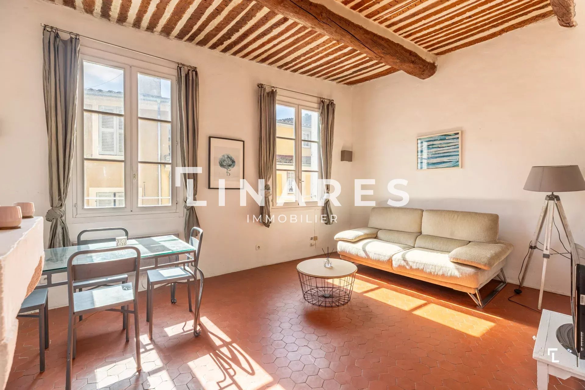 LE FABROT - Appartement T3 de 61m2 -13100 AIX CENTRE