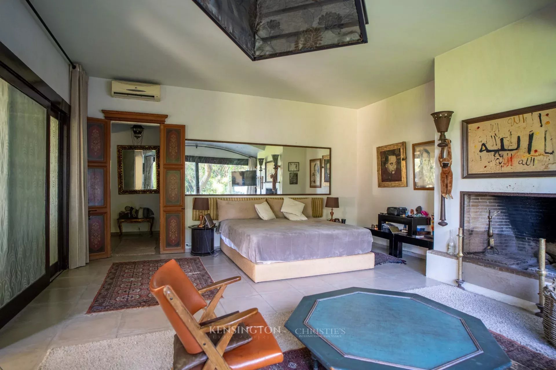 6 Bedroom Villa/Townhouse's Image 44