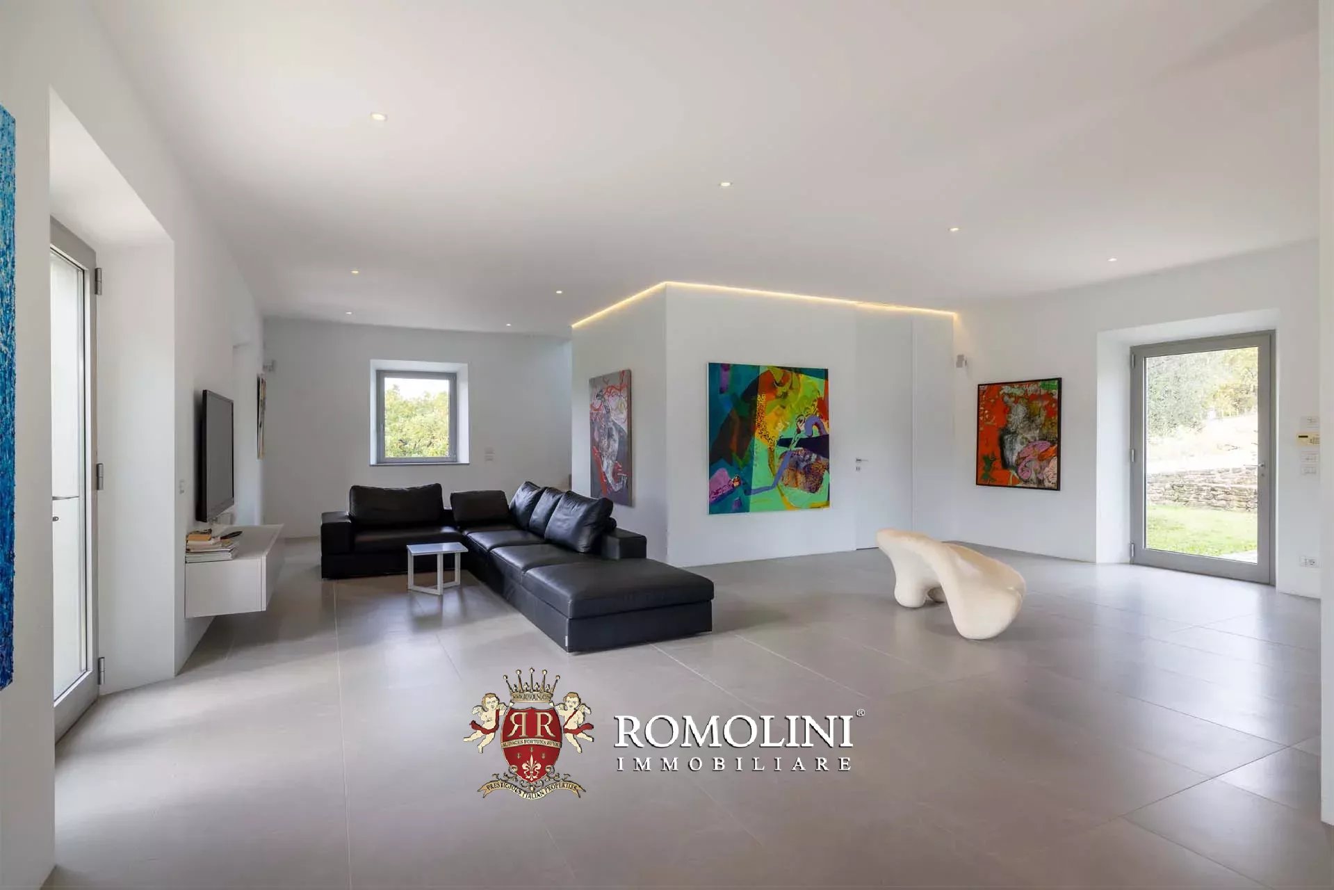 7 Bedroom Villa/Townhouse's Image 102
