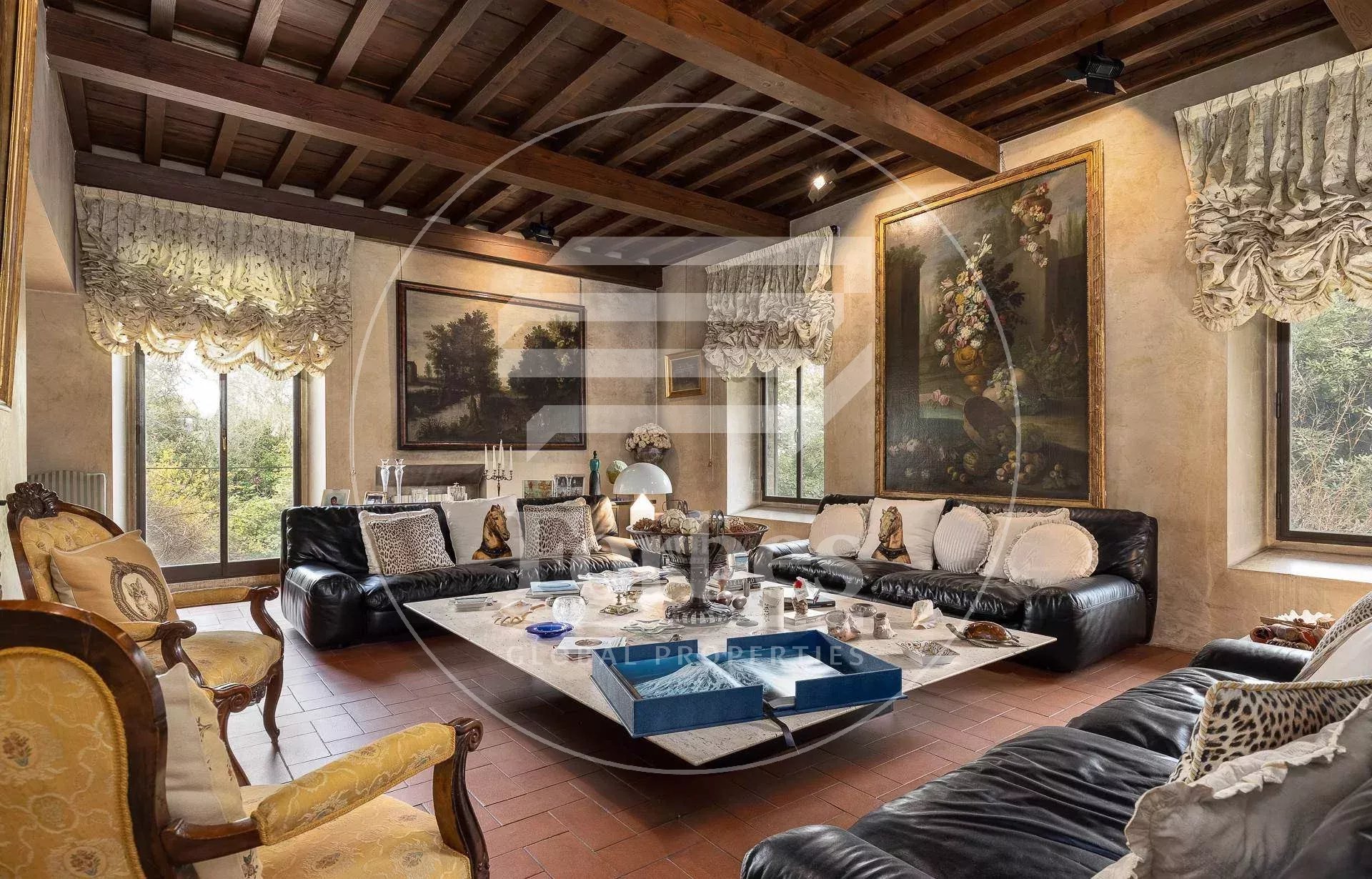 Splendida villa in vendita zona Poggio Imperiale