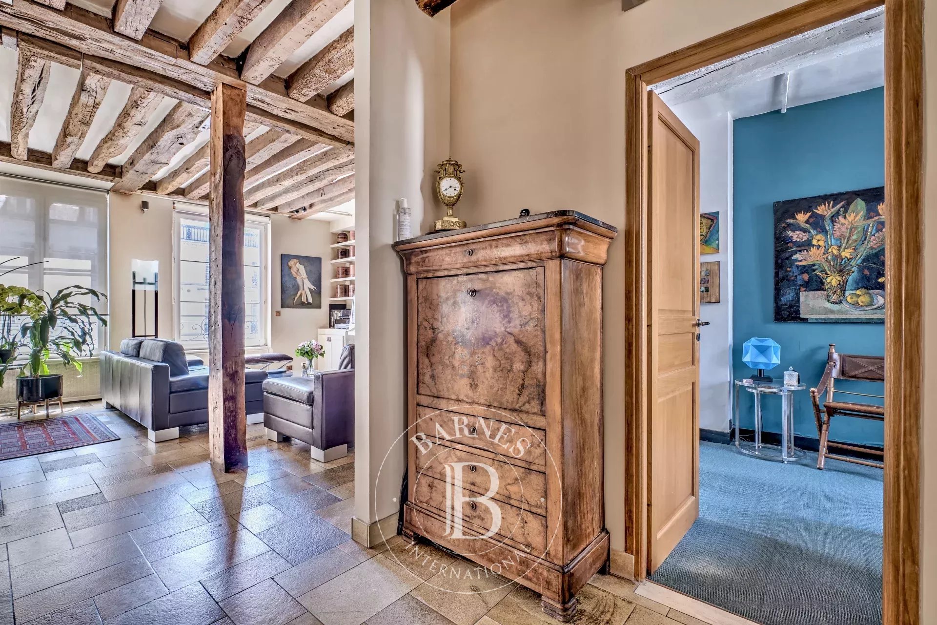 Daire Paris 4ème - picture 7