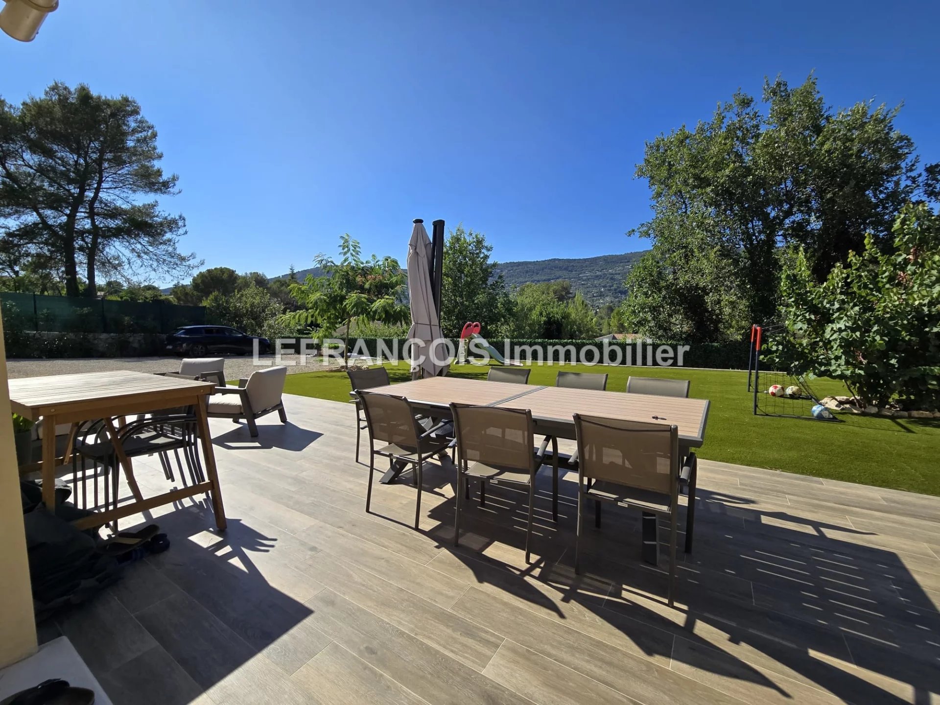 Agence immobilière de 