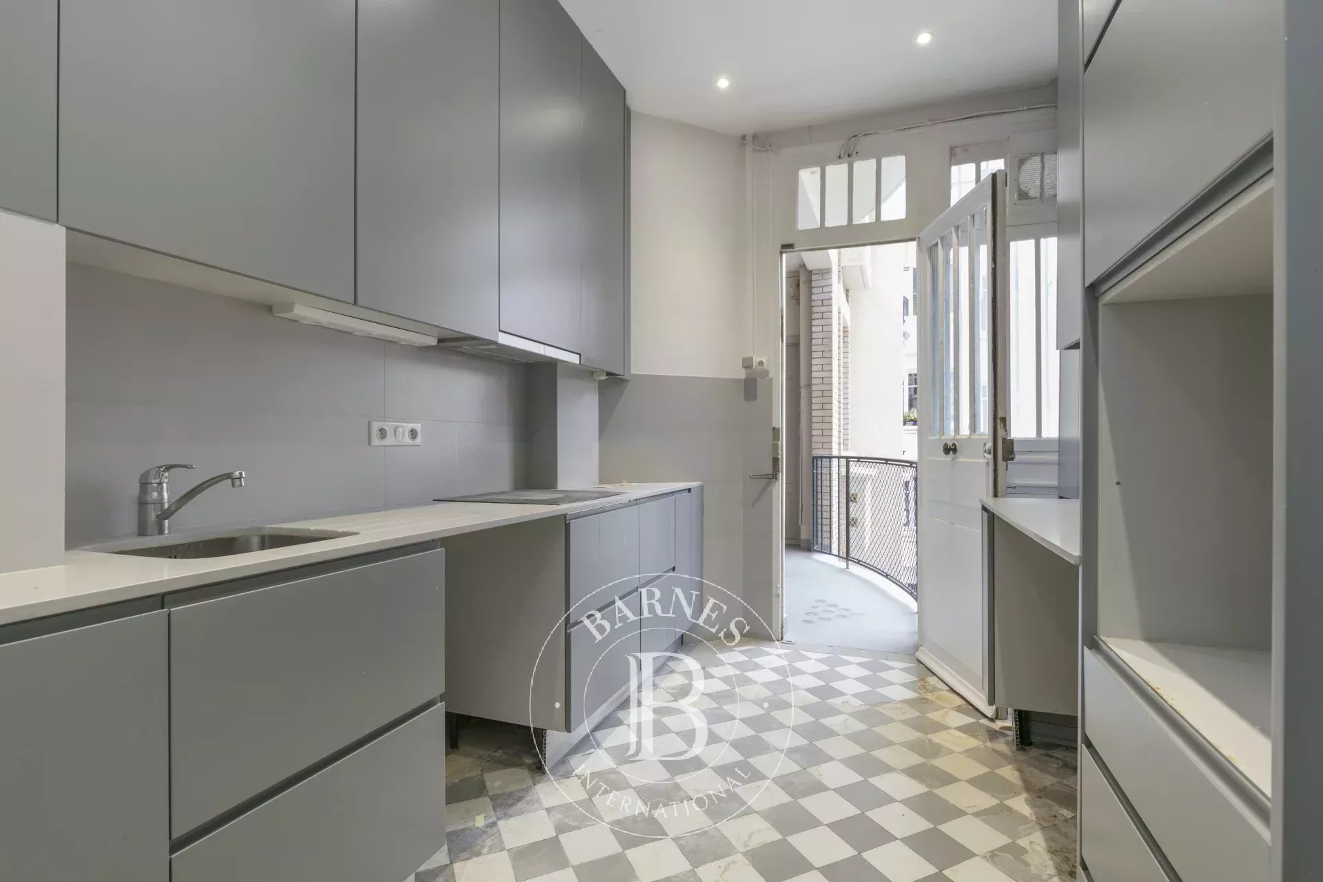 Daire Paris 6ème - picture 10