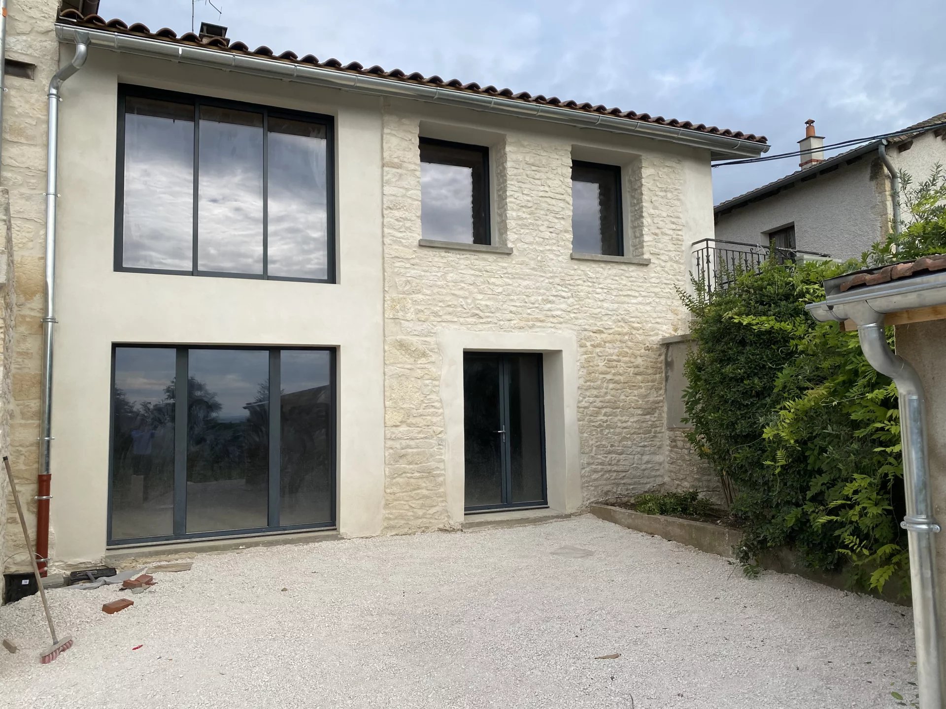 Lucenay Maison loft avec vue, vendue en plateau