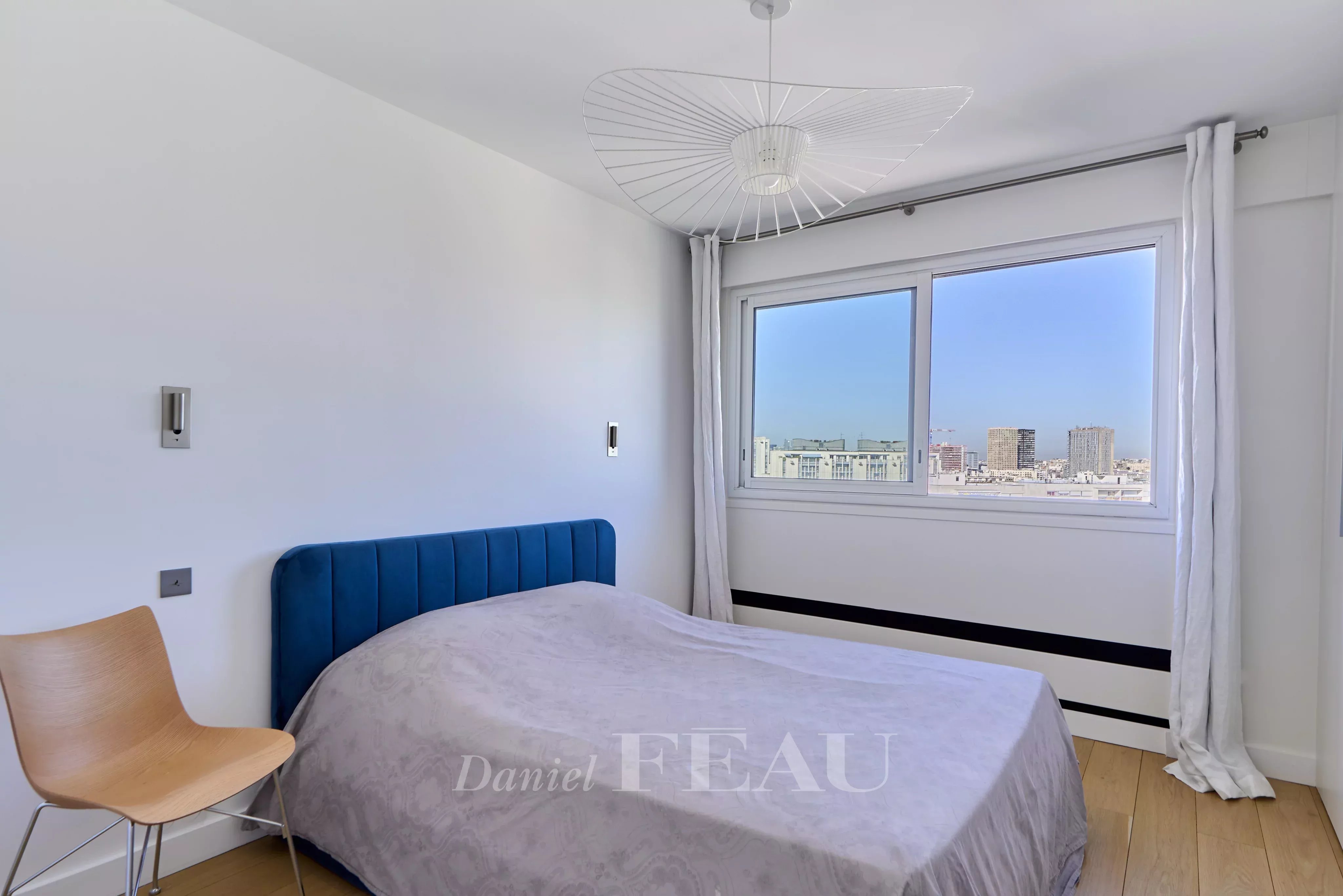 Sale Apartment Paris 15th