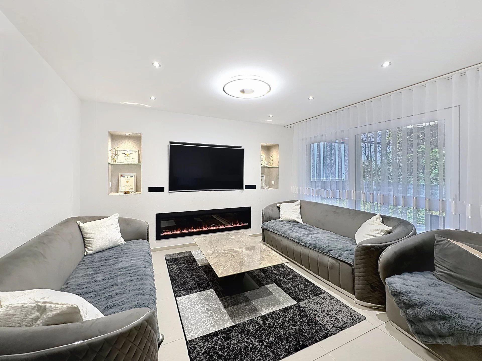 Villa de deux appartements 4.5 pièces