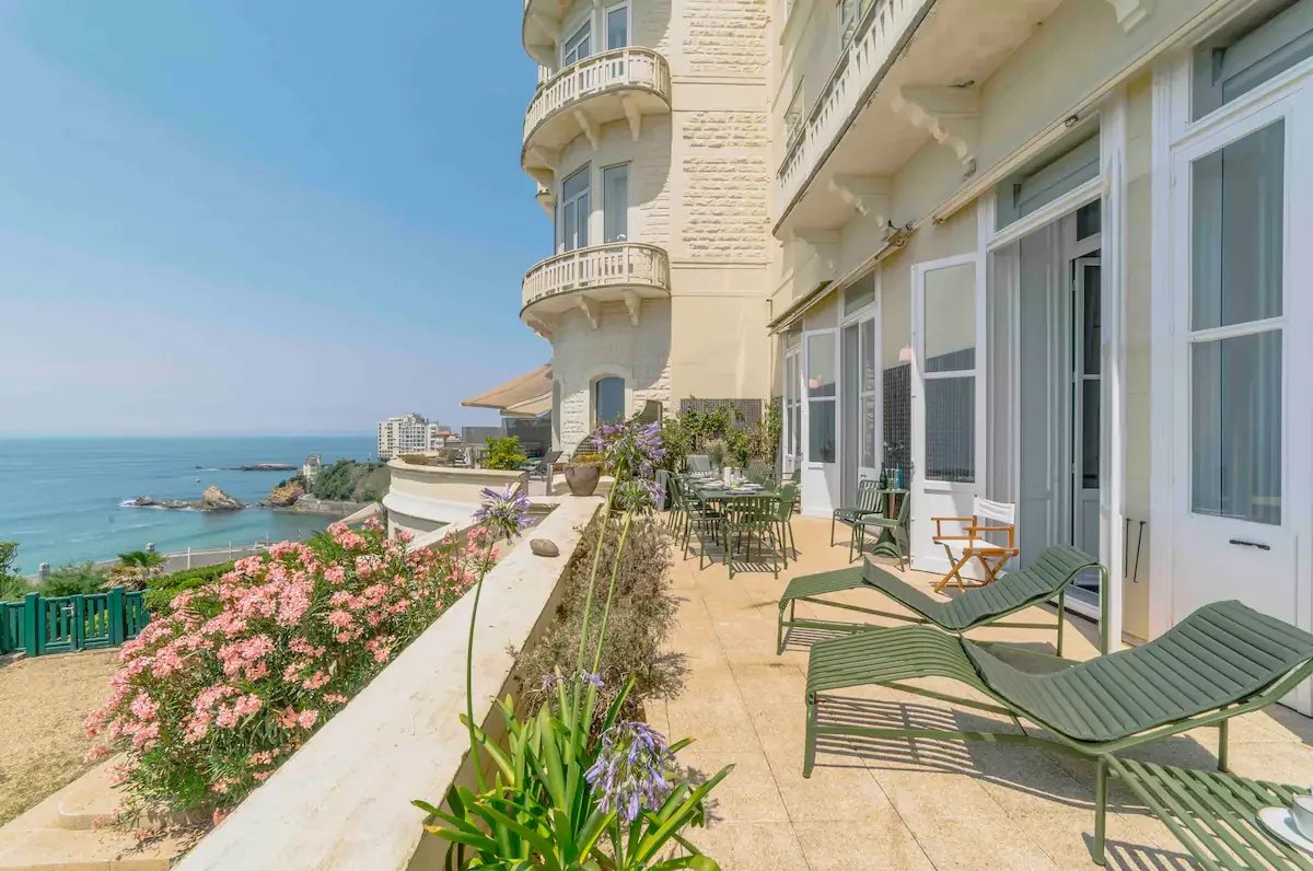 France – Biarritz - Appartement - Location saisonnière - 6 chambres – 10 personnes - 300 m² - Accès Plage