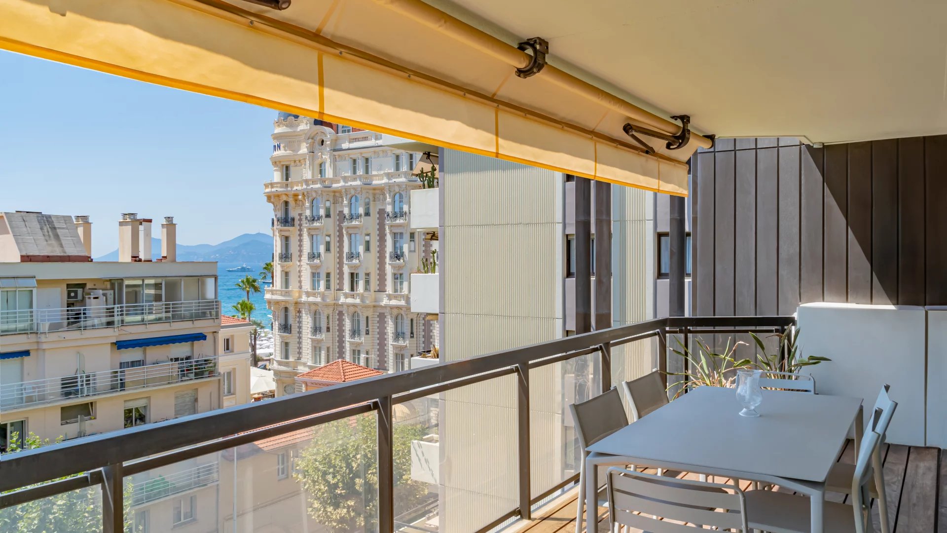 Sale Apartment Cannes Arrière Croisette