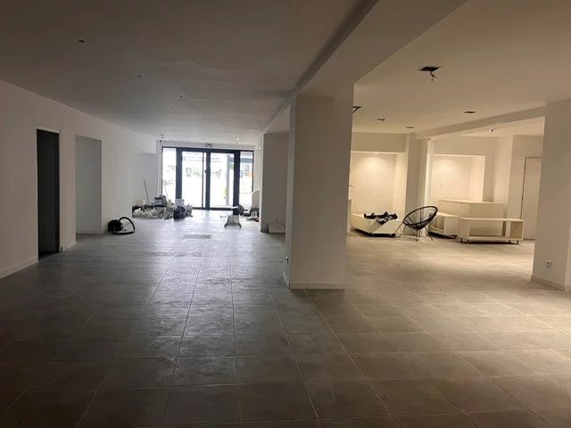 Rental Retail space Antibes