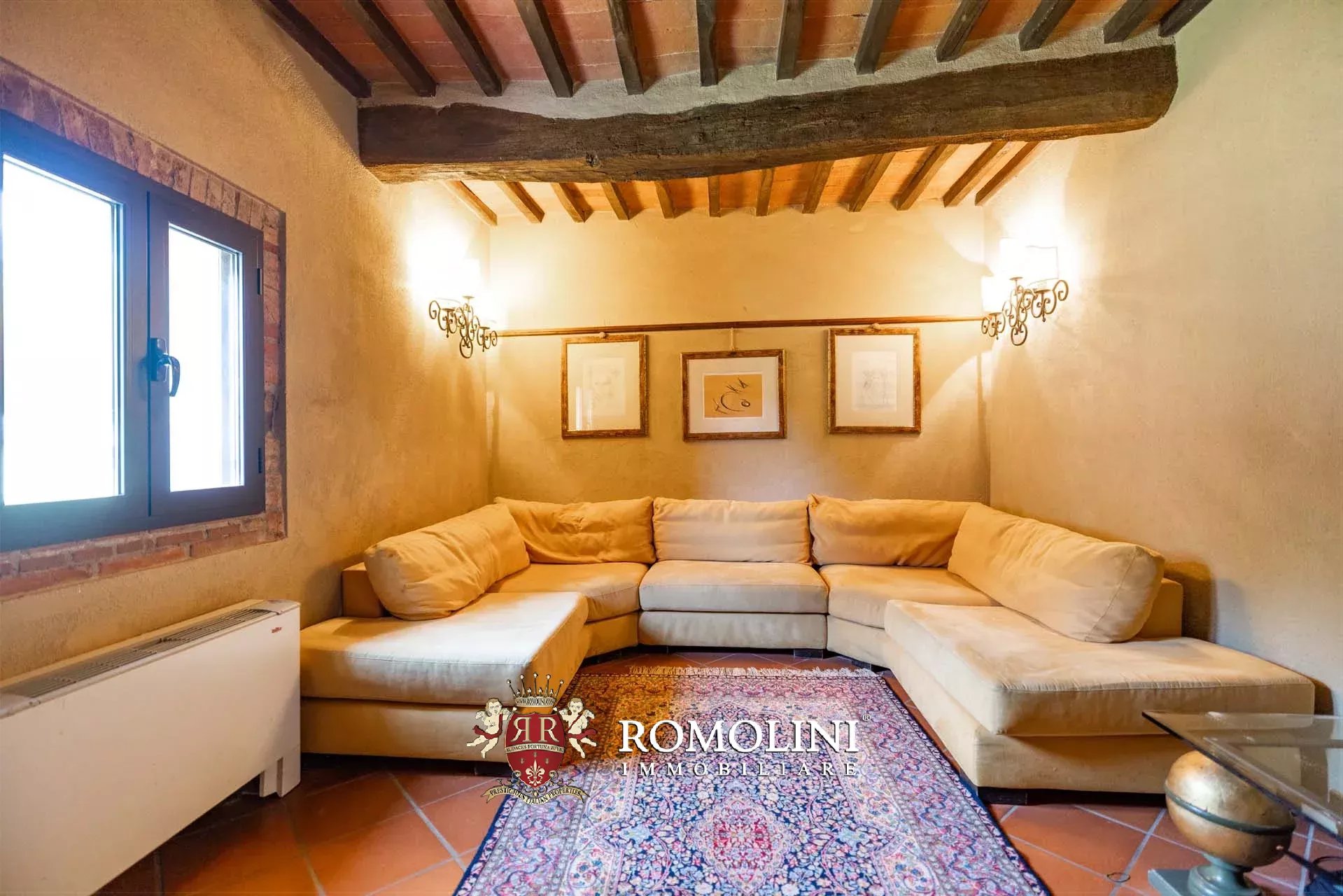 10 Bedroom Villa/Townhouse's Image 41