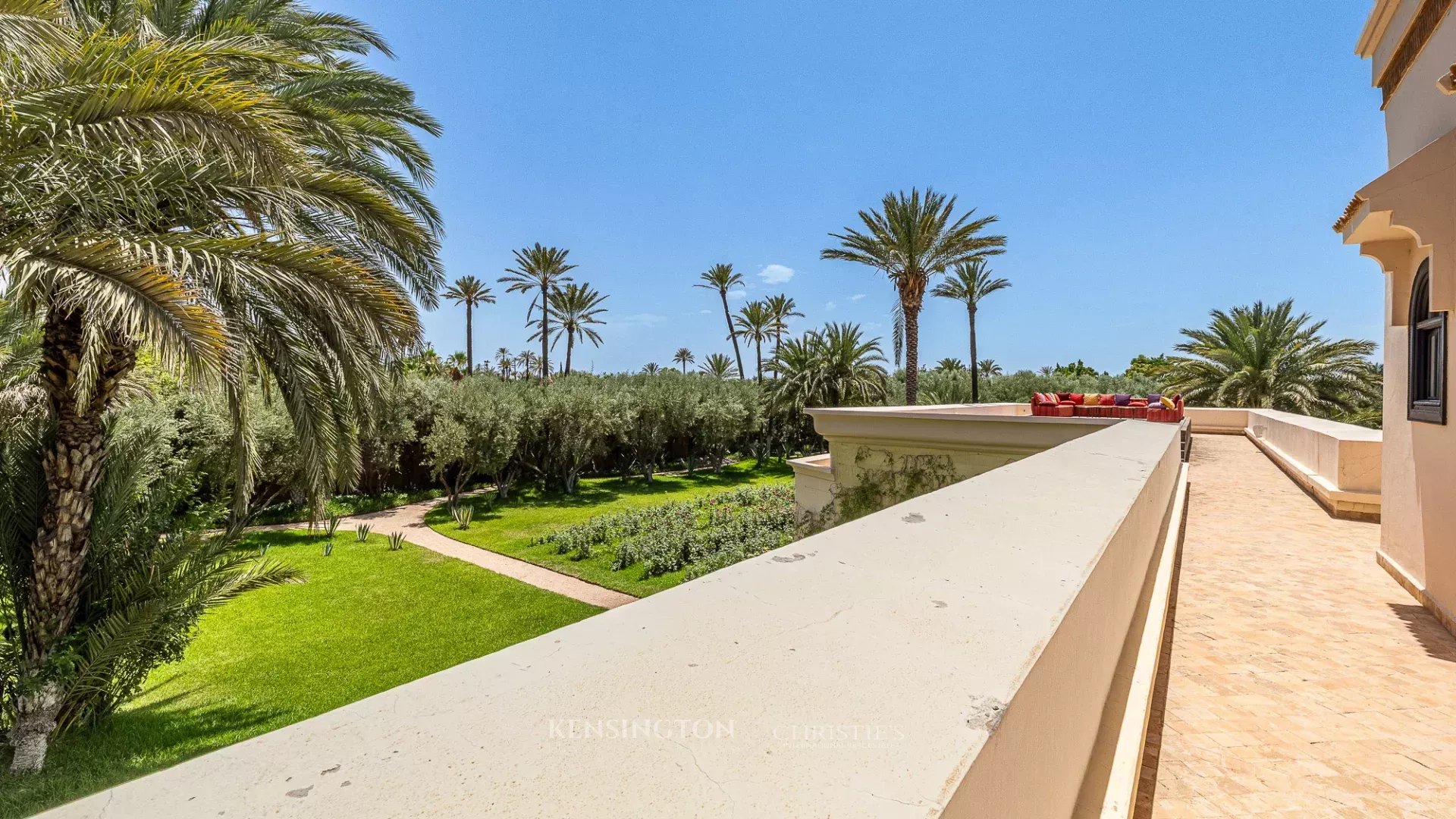 6 Bedroom Villa/Townhouse's Image 85