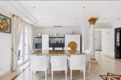 Grand 7-Bedroom Family Estate for Sale in Cannes Montfleury — photo 4 of 5