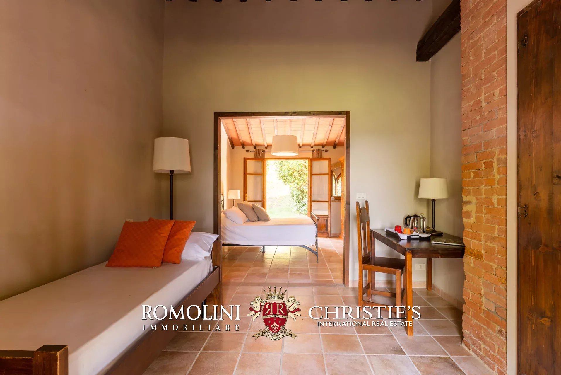 13 Bedroom Villa/Townhouse's Image 70