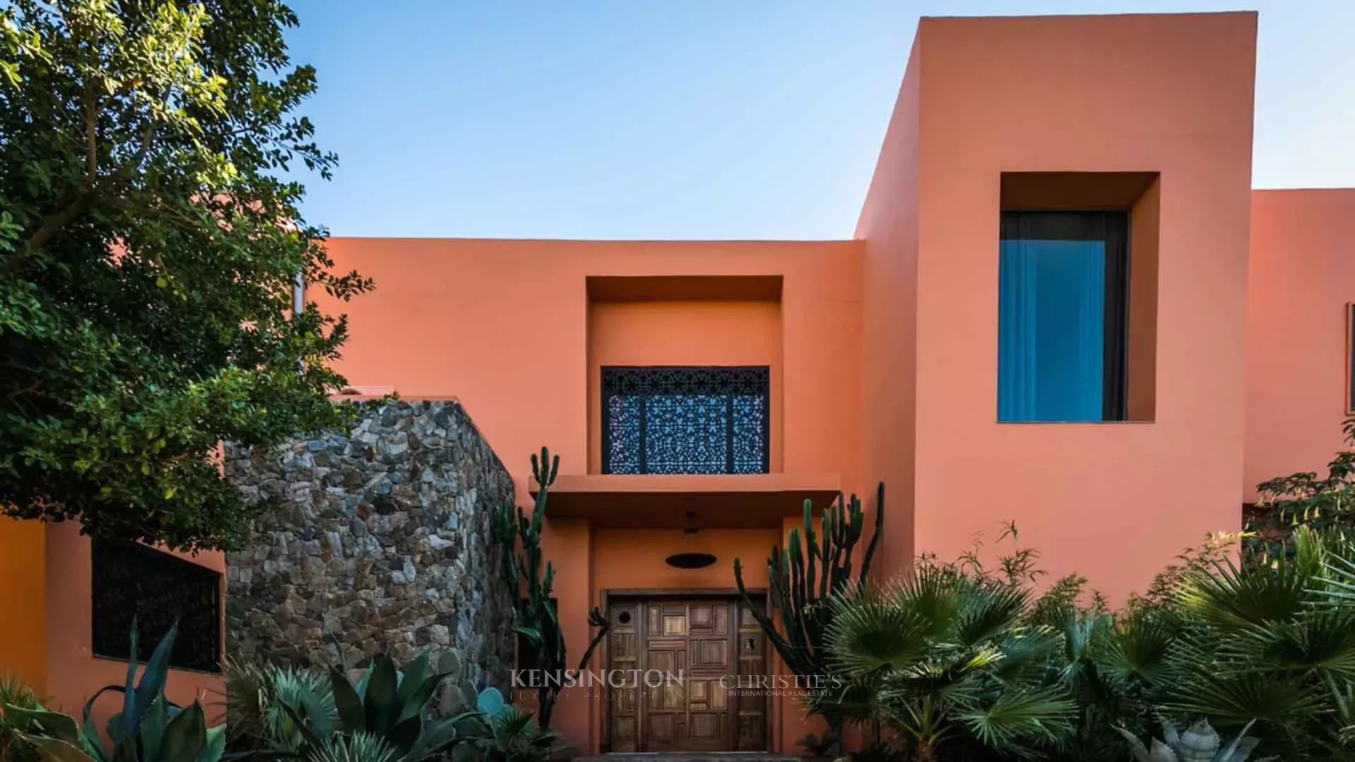 6 Bedroom Villa/Townhouse's Image 7