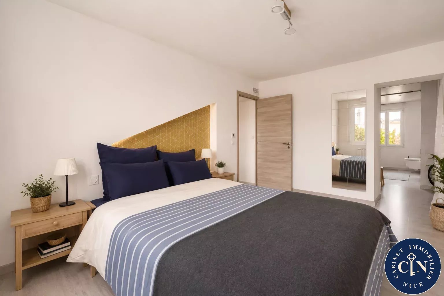 4 pièces 90 m² - Dernier étage vue dégagée - Jean Médecin — photo 9