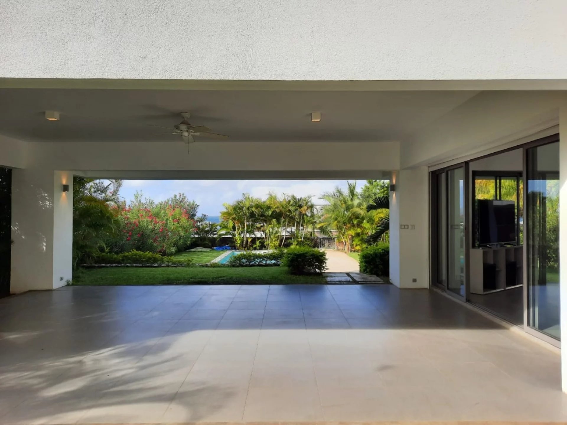 Villa Cap Malheureux - picture 4