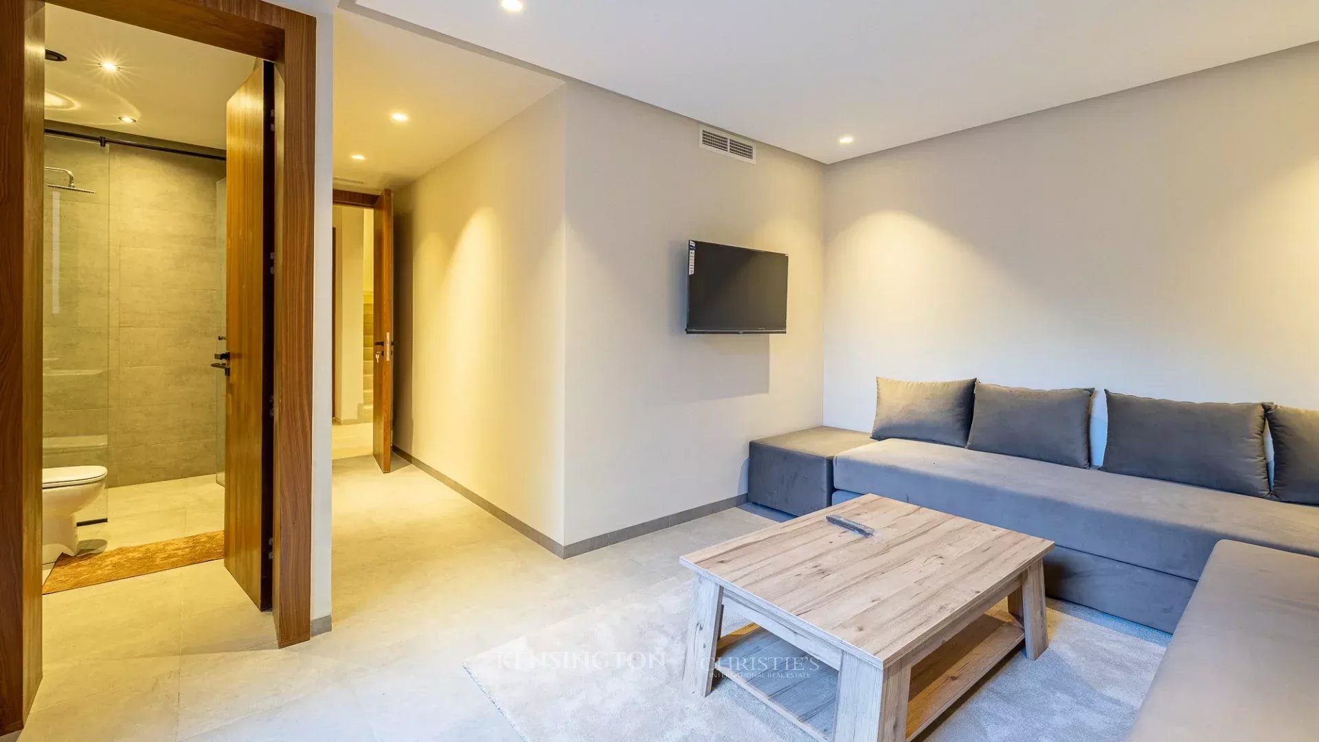 4 Bedroom Villa/Townhouse's Image 16