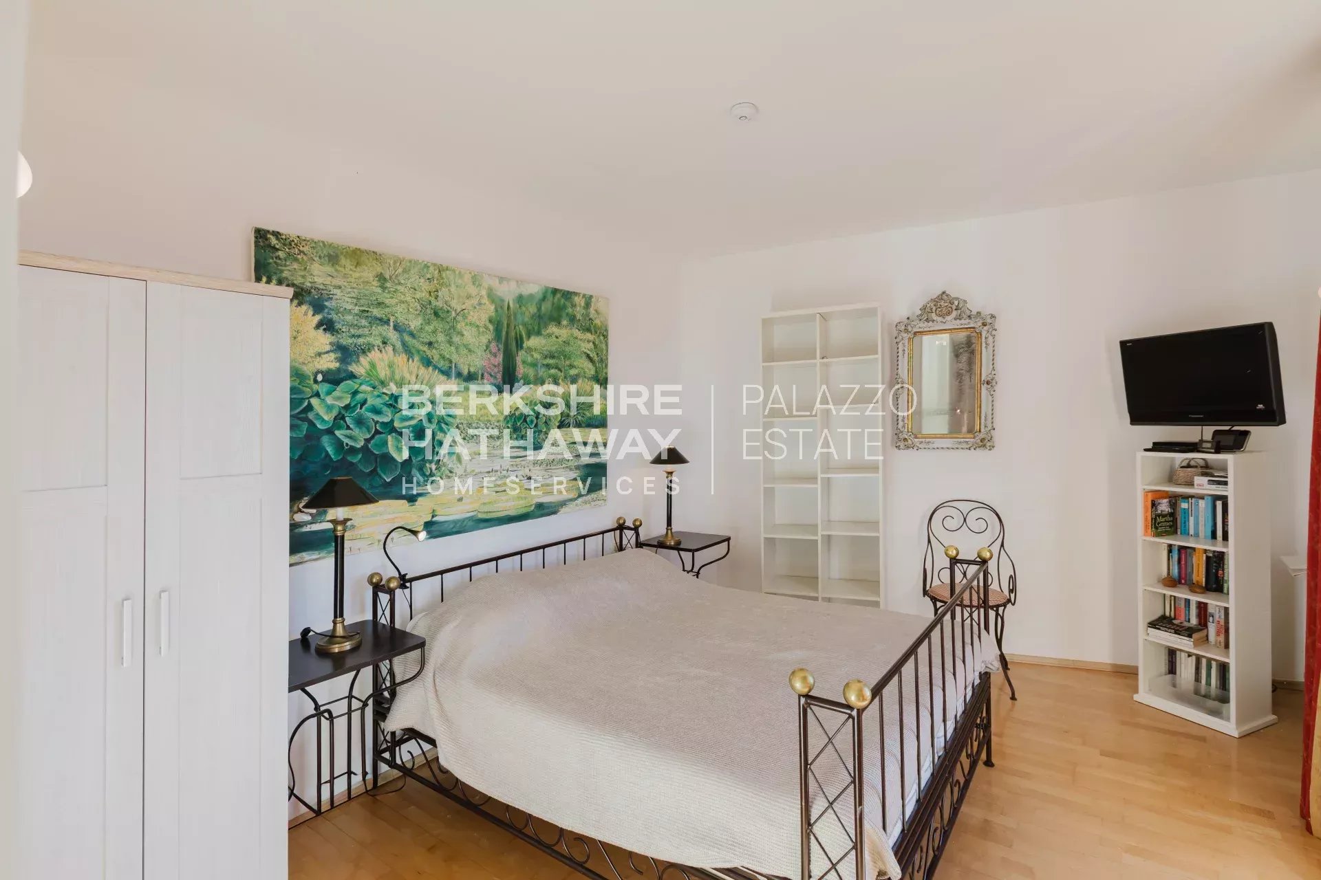 Villa moderna di lusso con vista panoramica sul Lago Maggiore e sulle Alpi