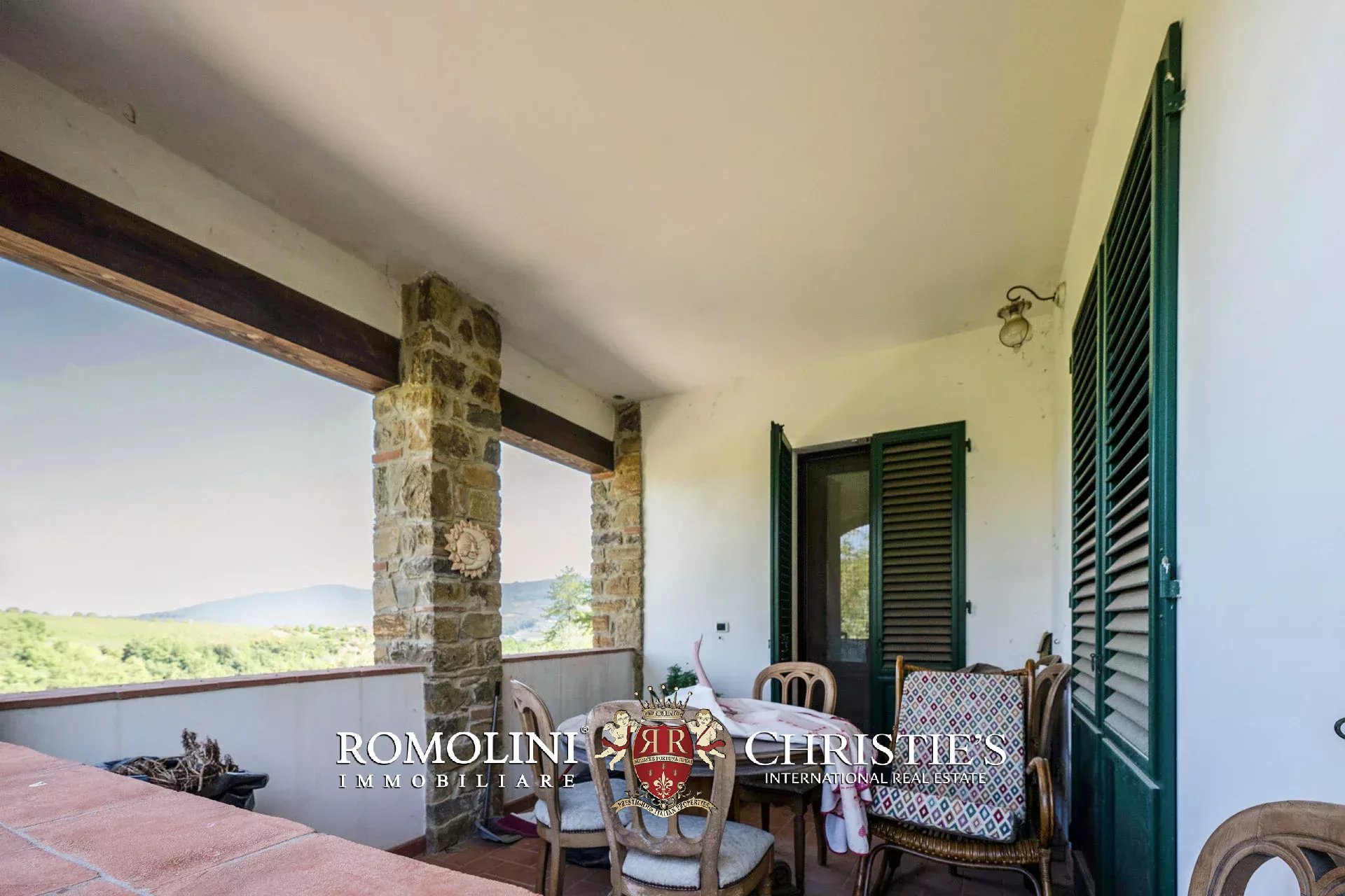 3 Bedroom Vineyard's Image 8