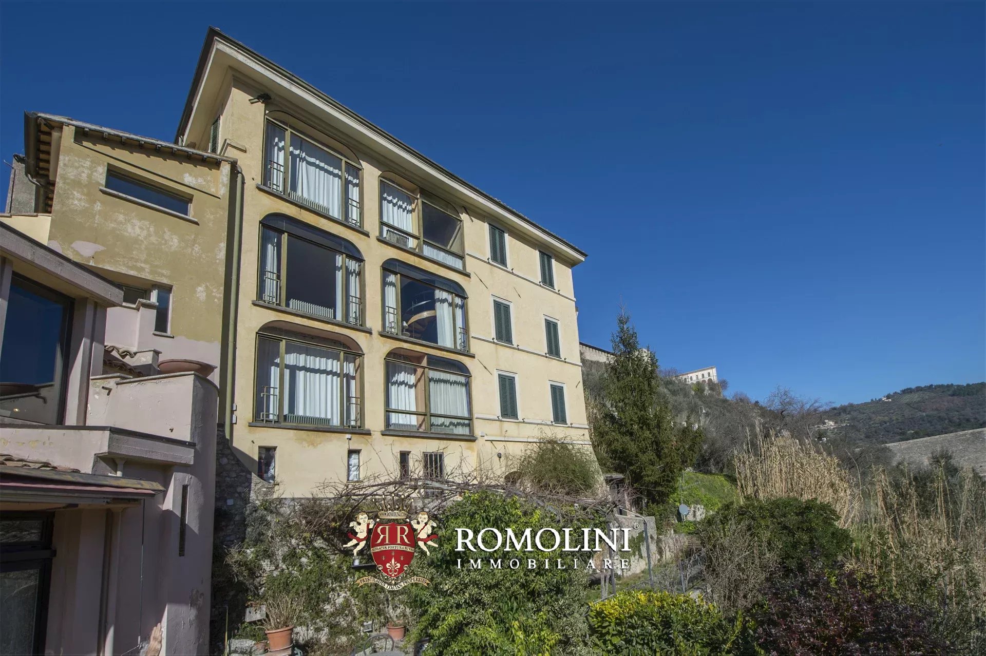 15 Bedroom Villa/Townhouse's Image 11