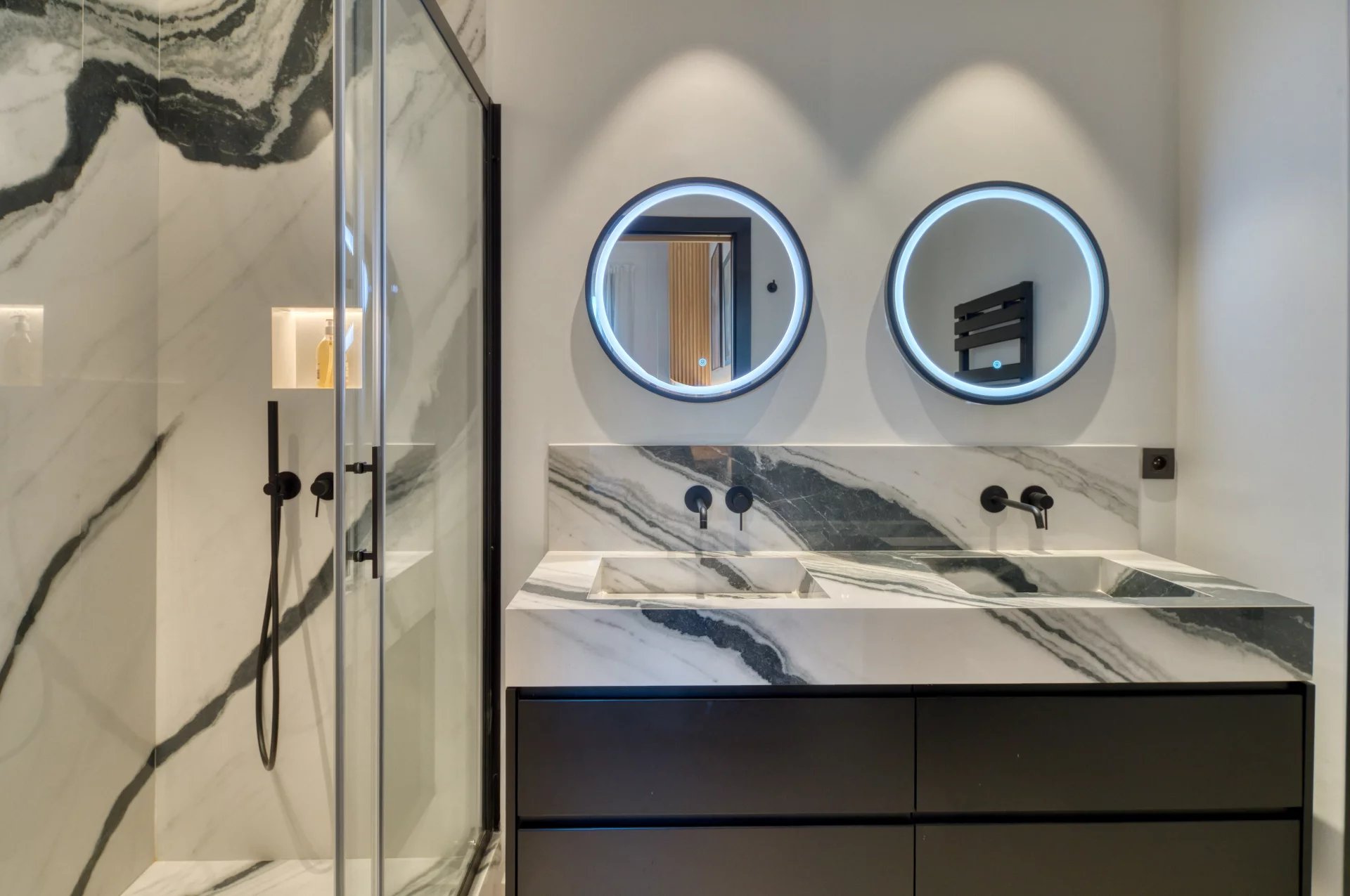 CANNES CROISETTE 4 Pièces vue mer panoramique