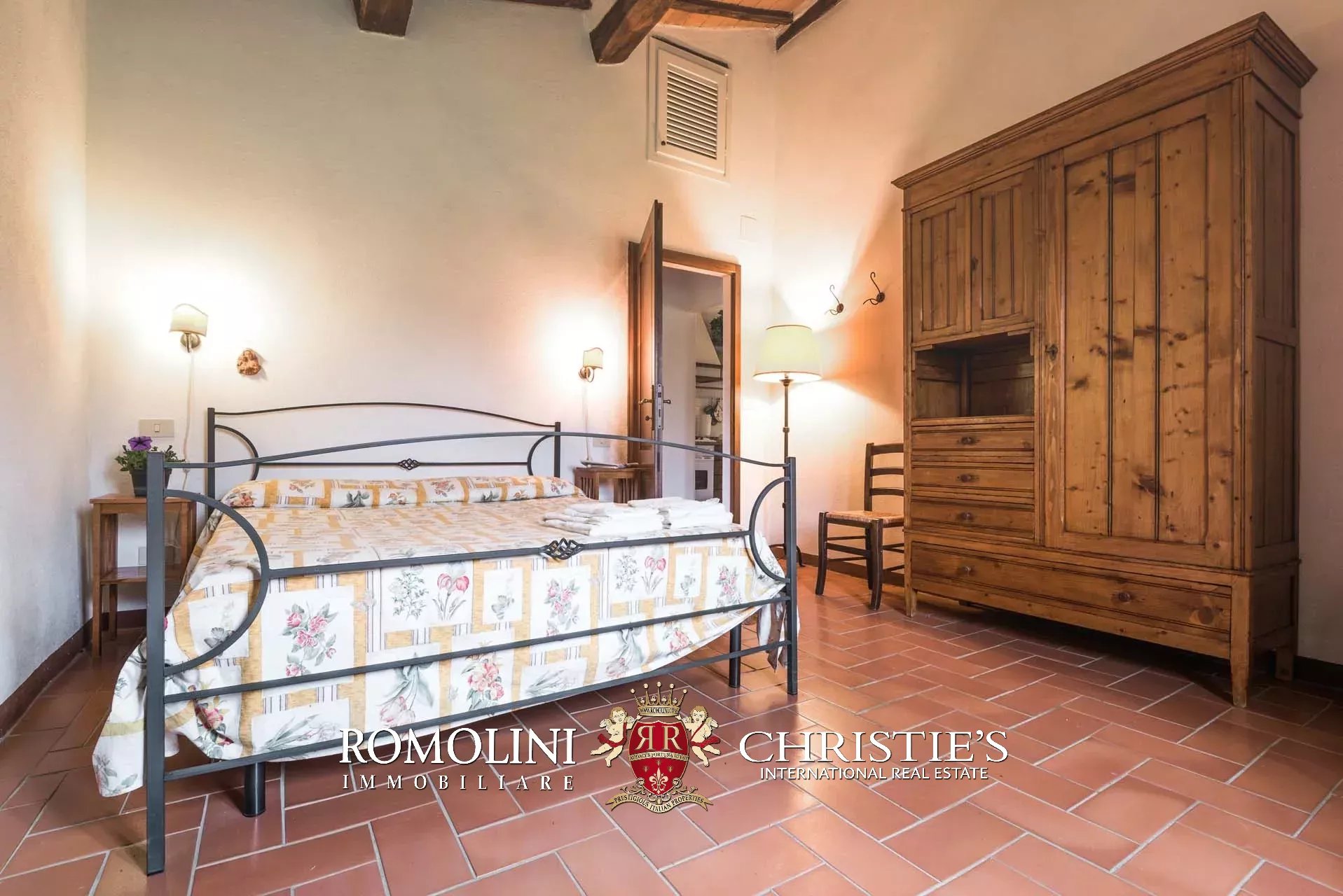 18 Bedroom Villa/Townhouse's Image 55