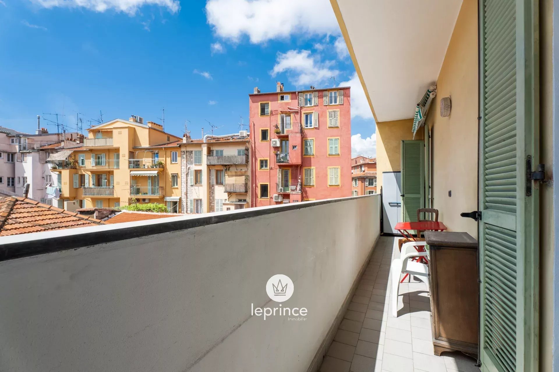 Nice Le Port – 3-Room Apartment – Dual Aspect – Balconies
